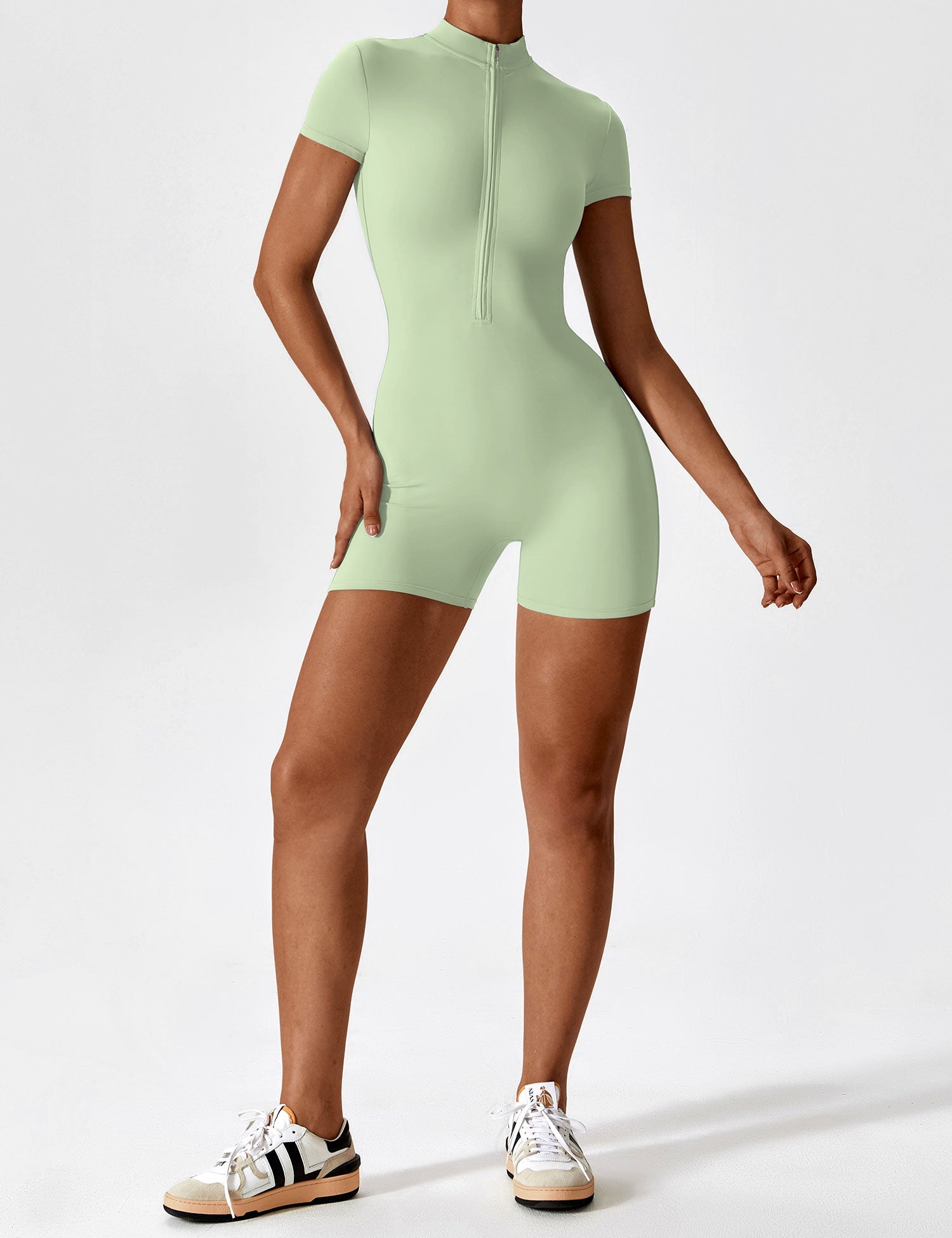 Yeoreo Short Sleeve Zipper Romper