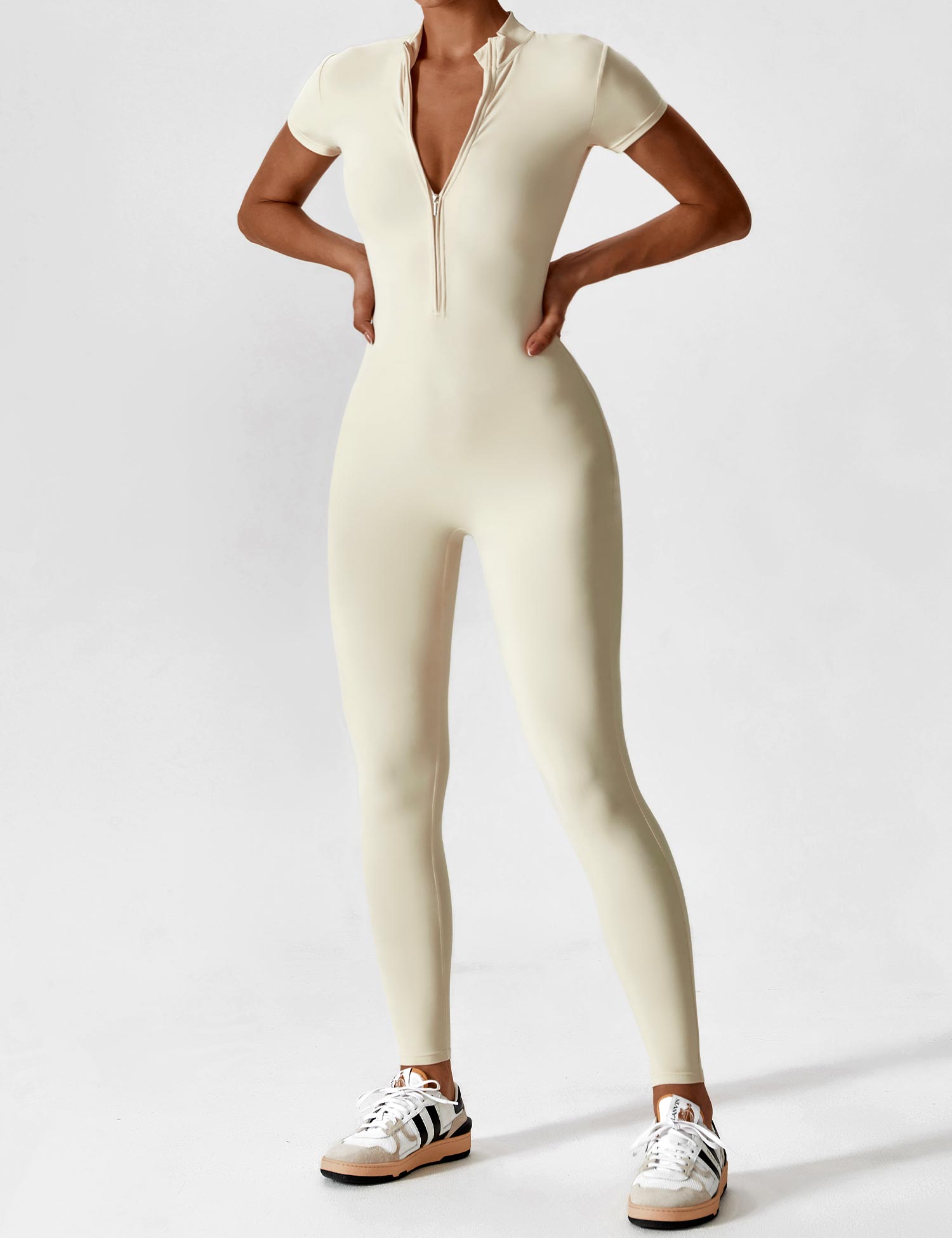Yeoreo Short Sleeve Zipper Jumpsuit