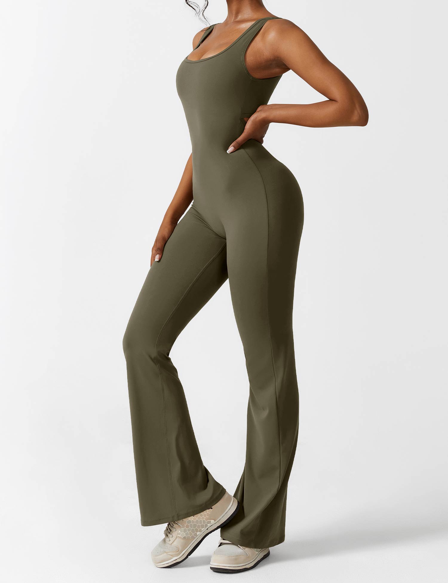 Yeoreo Lizvette V-Back Jumpsuit