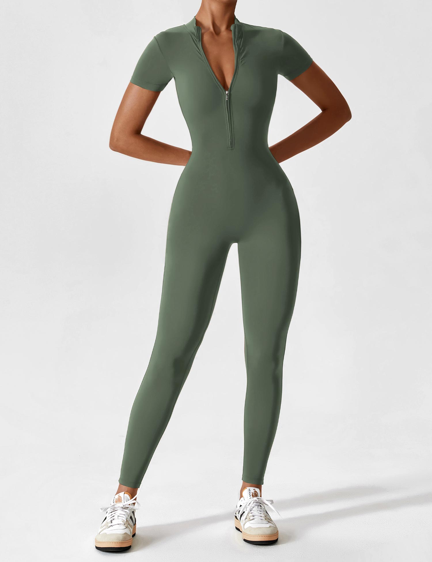 Yeoreo Short Sleeve Zipper Jumpsuit