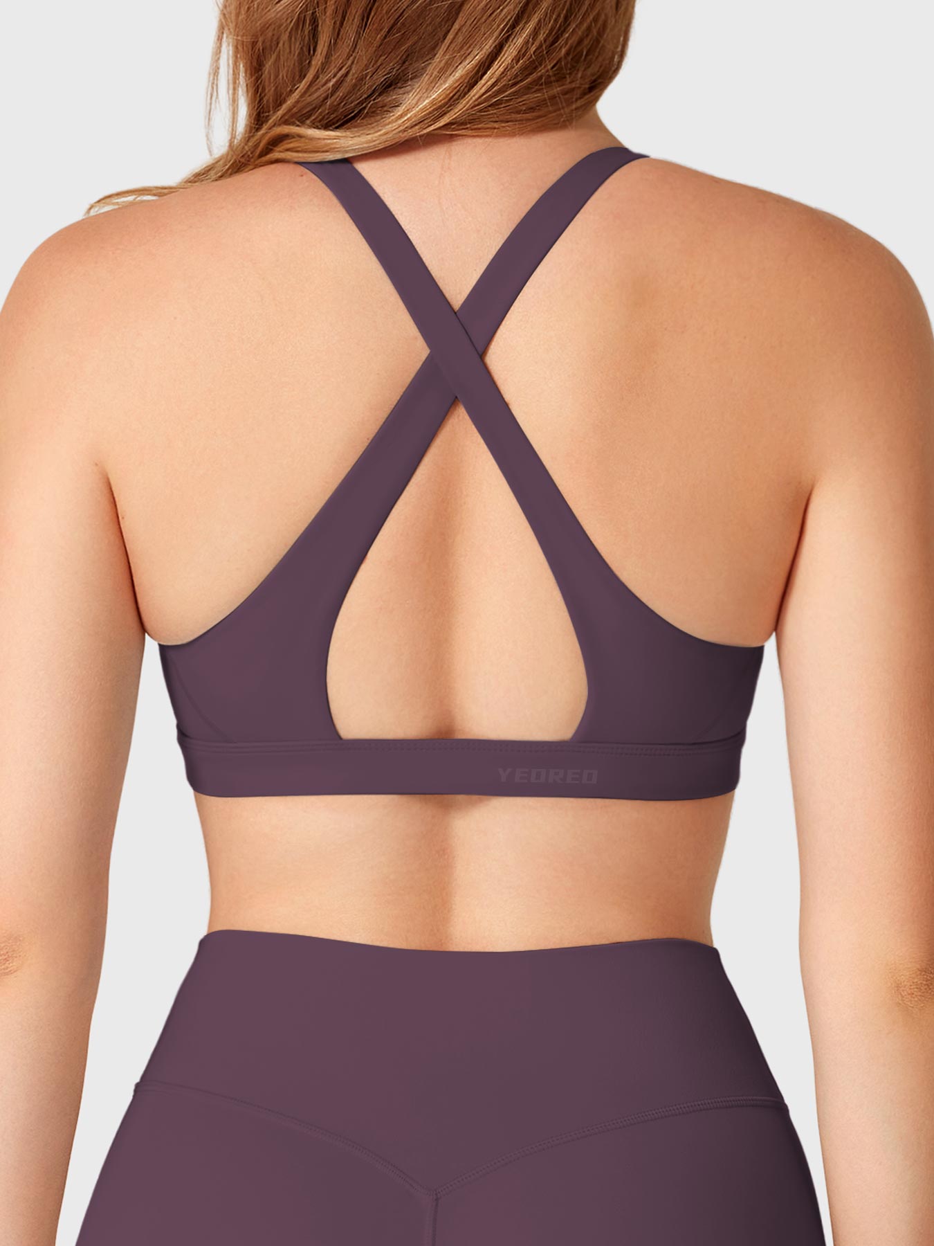 Yeoreo Wafiya Deep V Neck Sports Bra