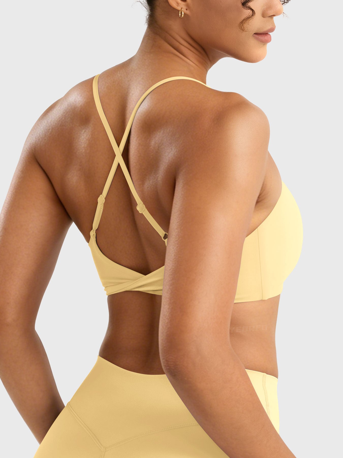 Yeoreo Wawiay Twist Back Sports Bra