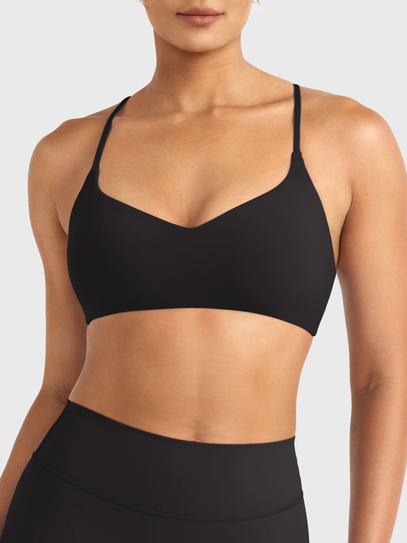Yeoreo Wawiay Twist Back Sports Bra