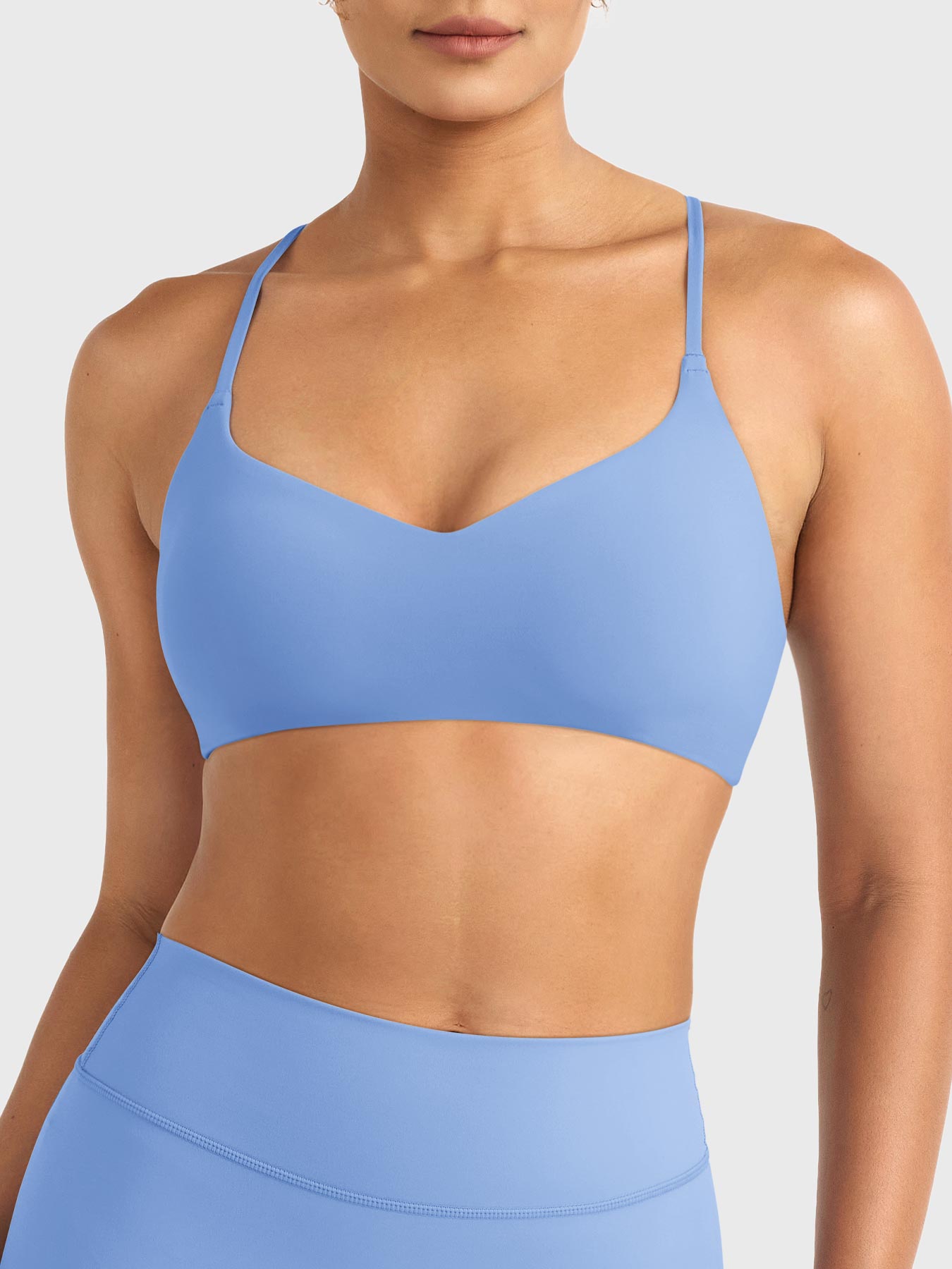 Yeoreo Wawiay Twist Back Sports Bra