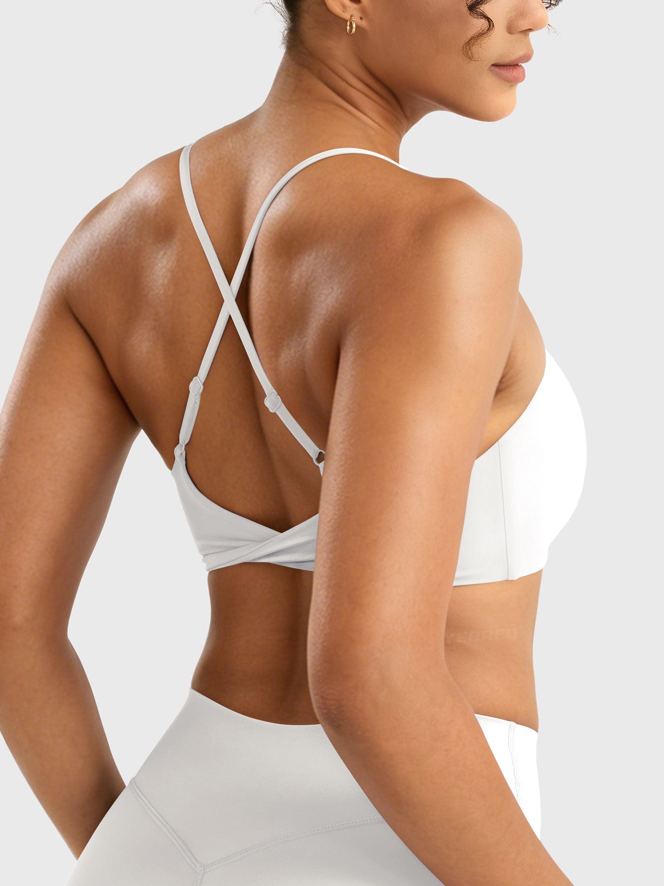 Yeoreo Wawiay Twist Back Sports Bra