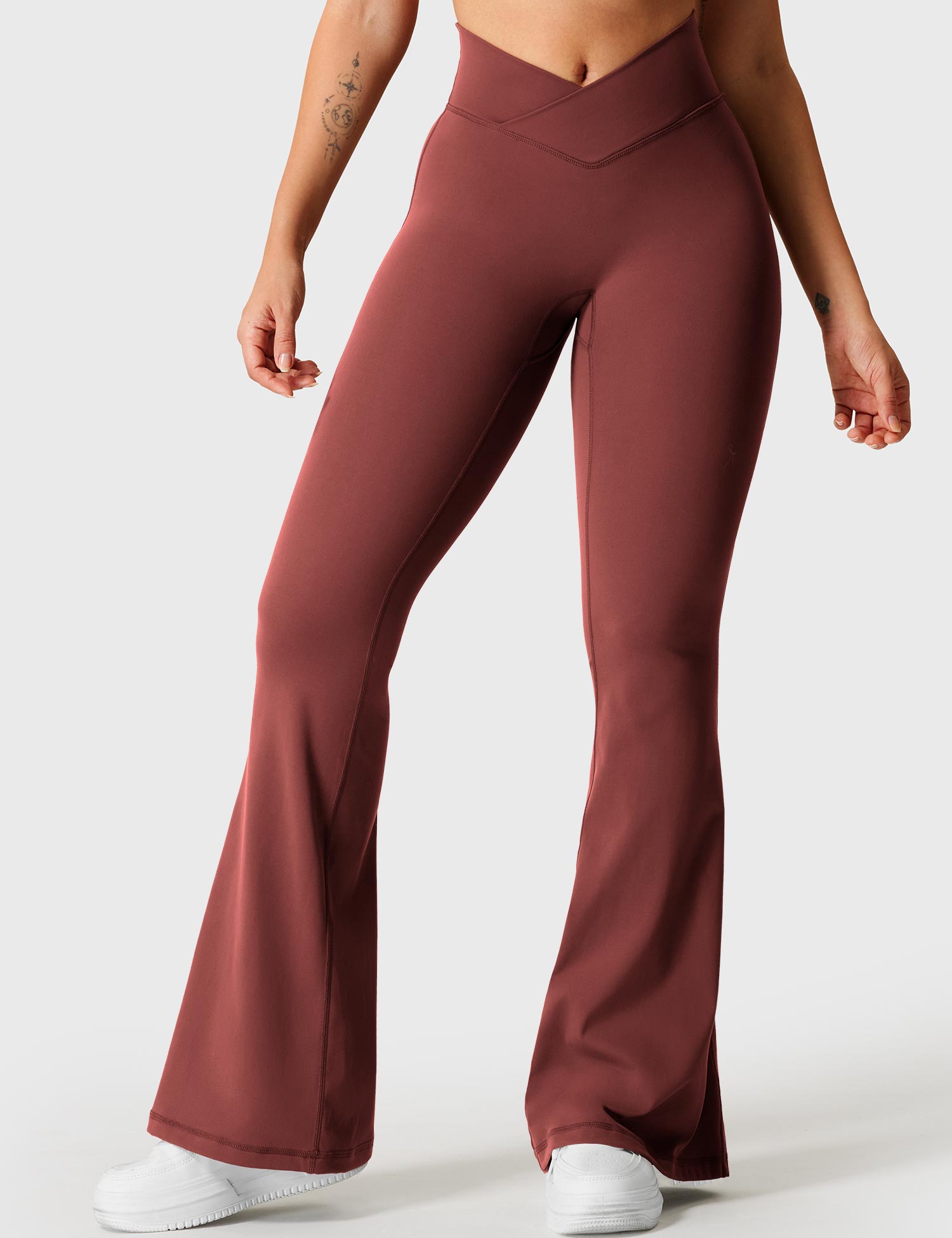 Yeoreo V-waistband Kalie Flare Leggings