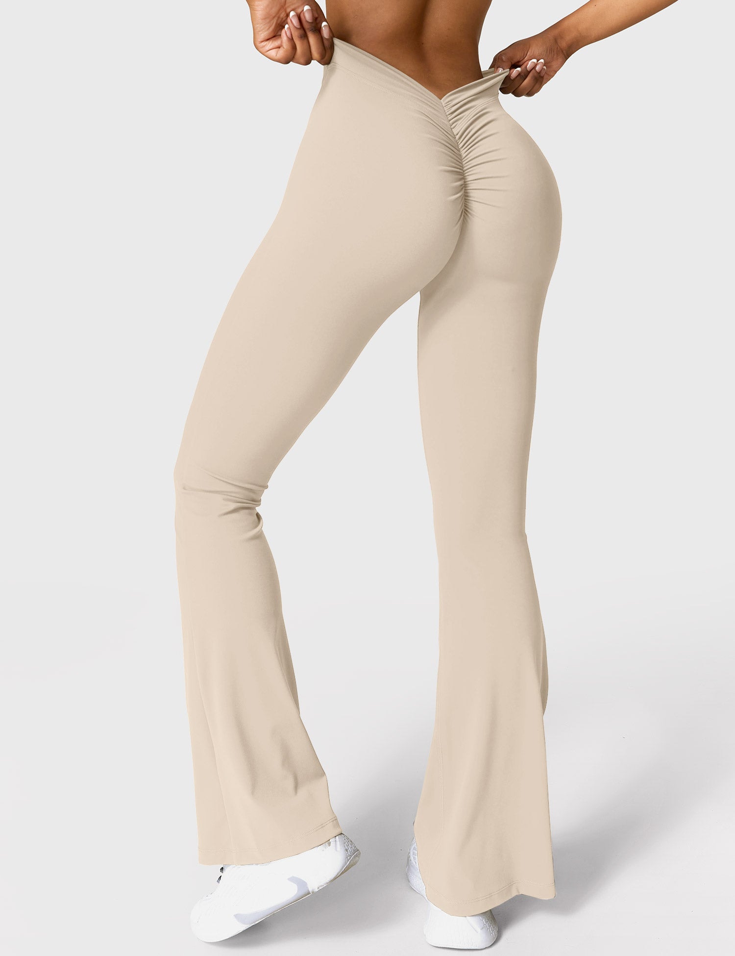 Yeoreo Daze V-back Flare Leggings