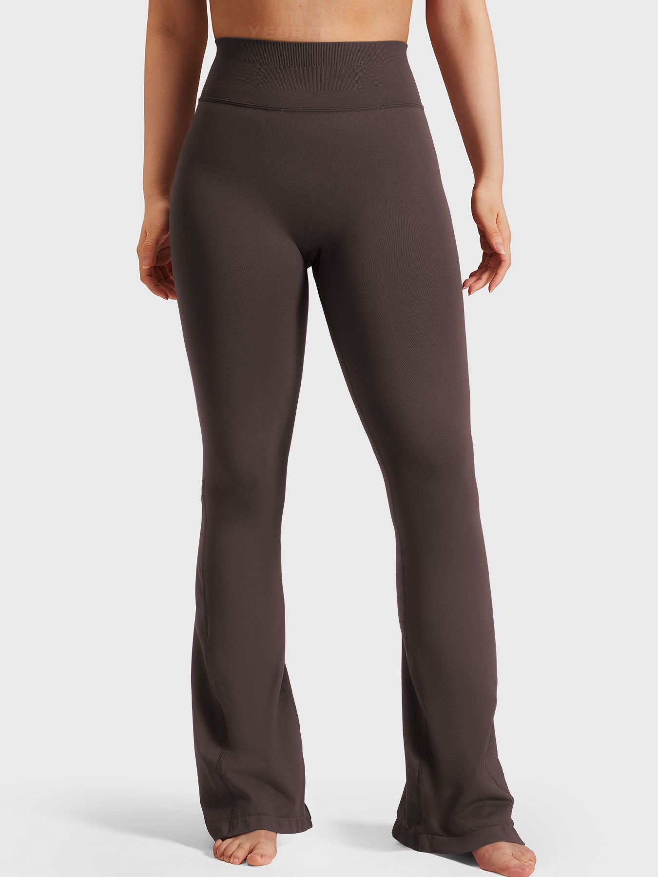 Yeoreo Brinklie Mini Flare Leggings