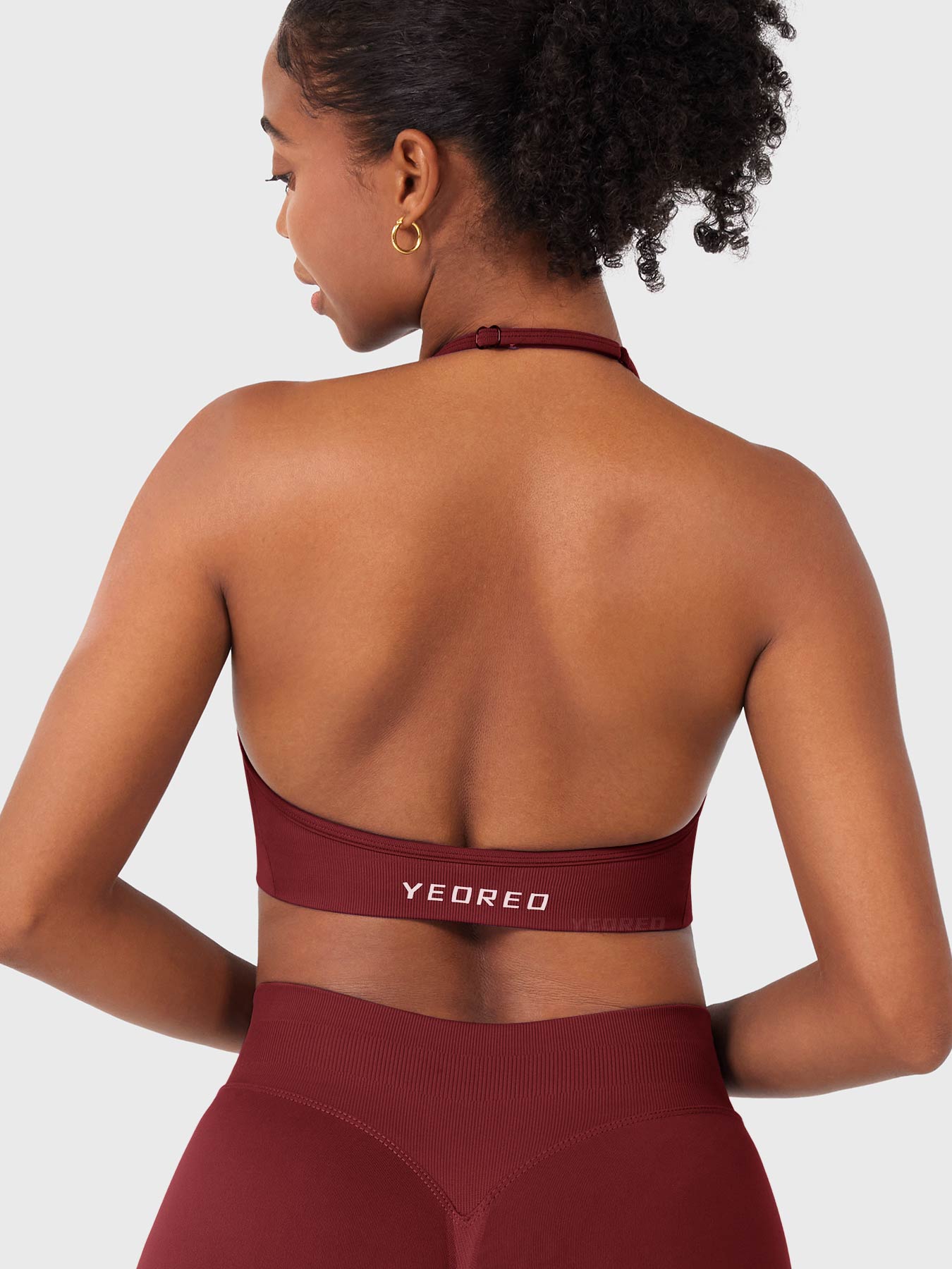 Yeoreo Vanie SoftHue Halter Sports Bra