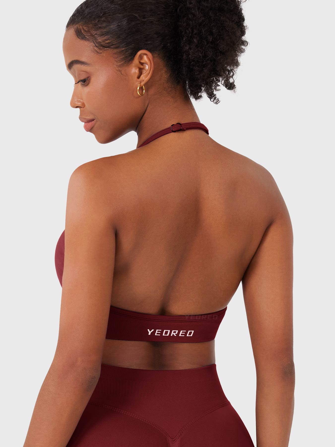 Yeoreo Vanie SoftHue Halter Sports Bra