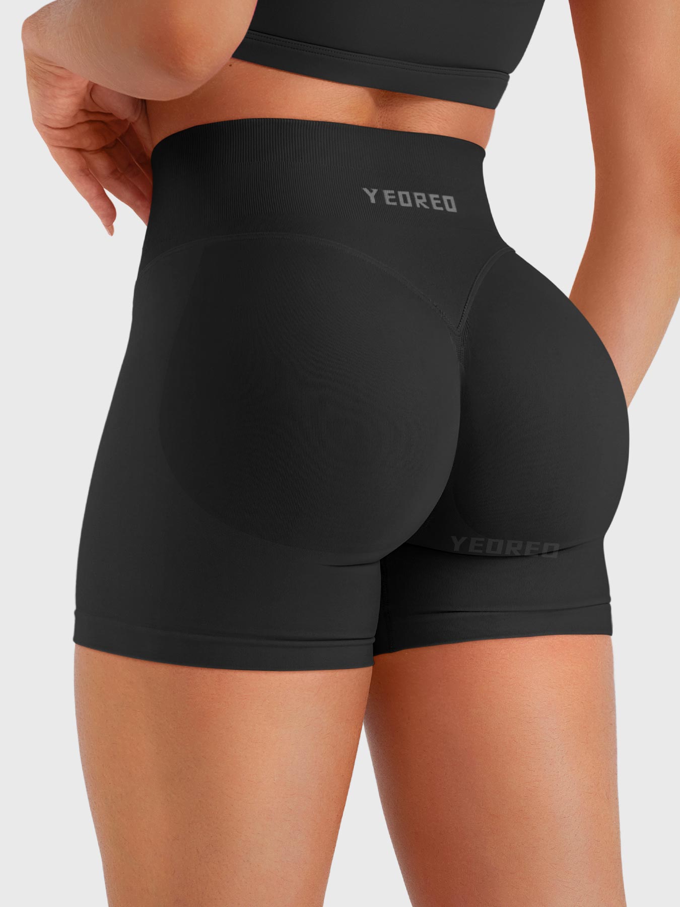 Yeoreo Baderiy 4.5" Seamless Shorts