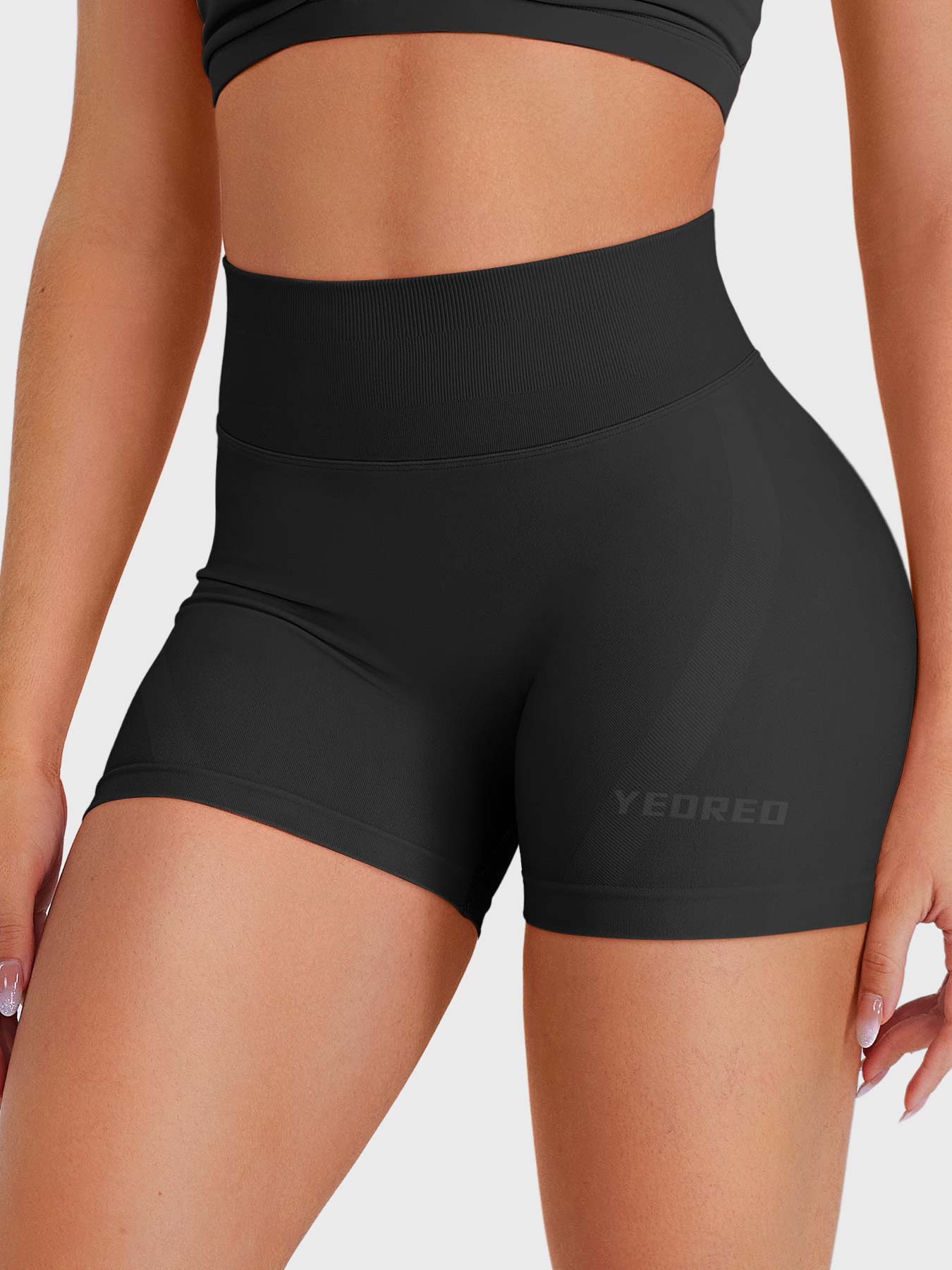 Yeoreo Baderiy 4.5" Seamless Shorts