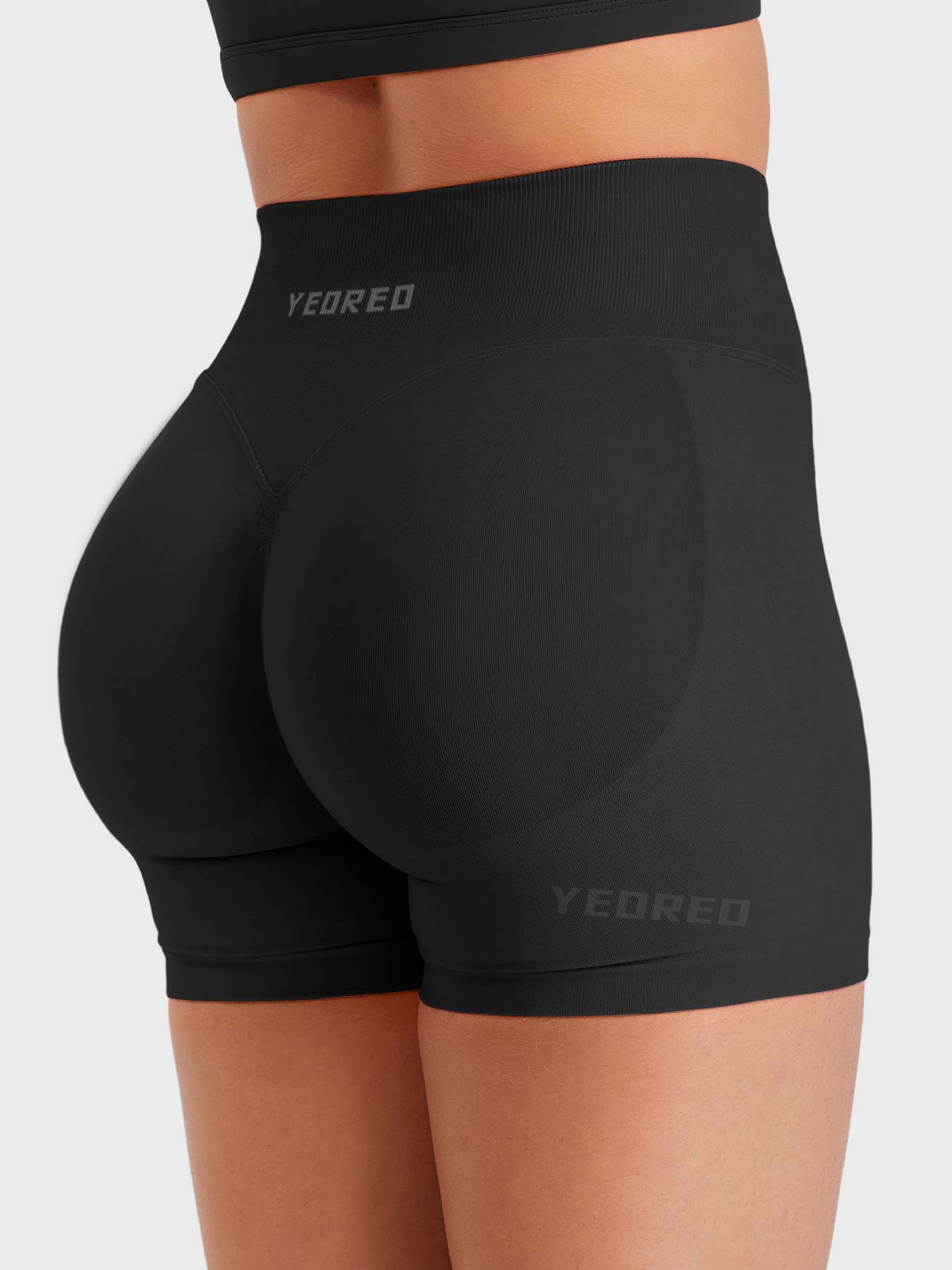 Yeoreo Baderiy 4.5" Seamless Shorts
