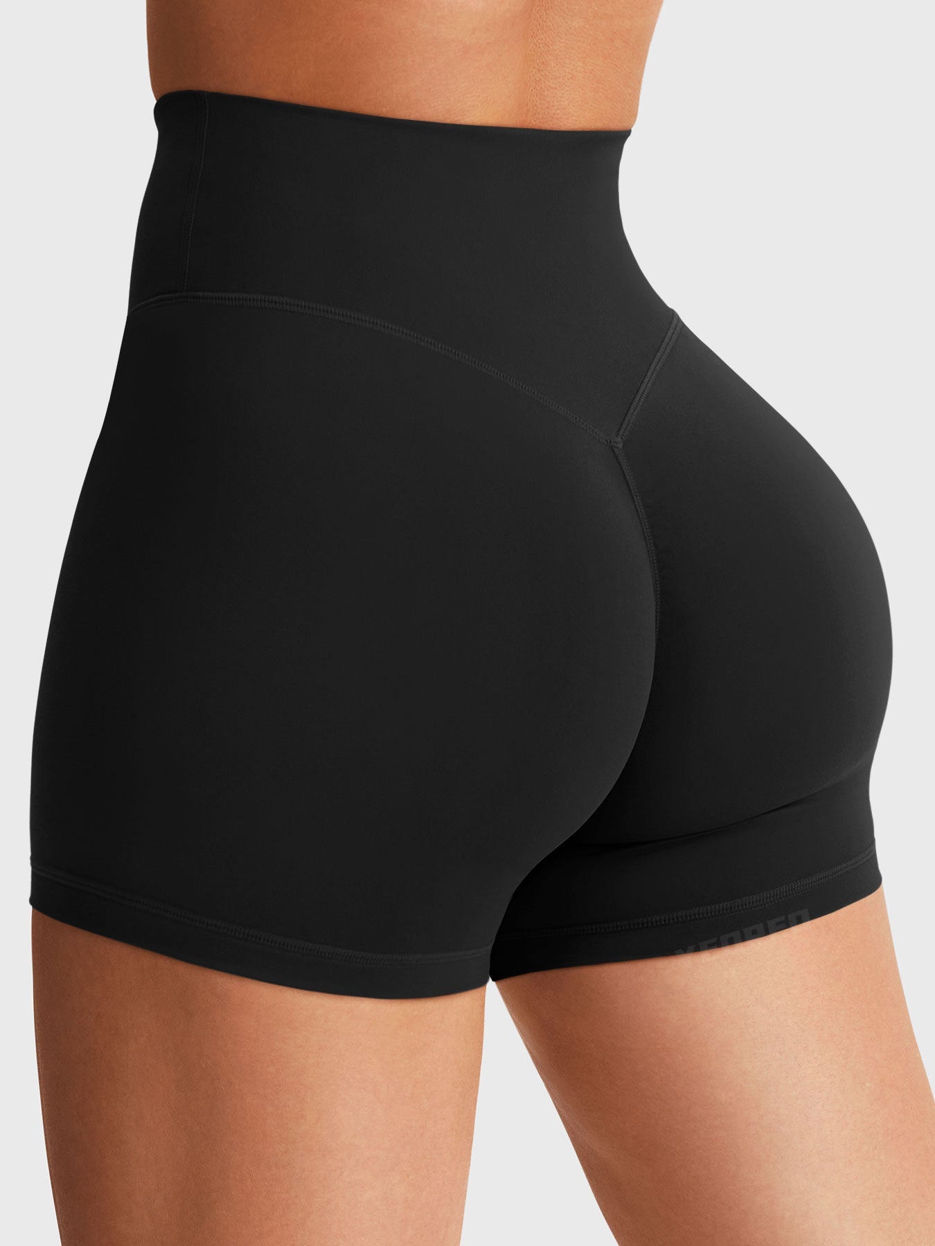 Yeoreo Craze 3.6" Scrunch Shorts