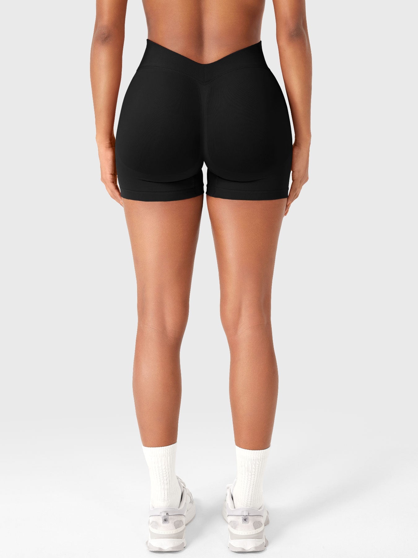 Yeoreo Graciy 3.6" SoftHue V-back Shorts