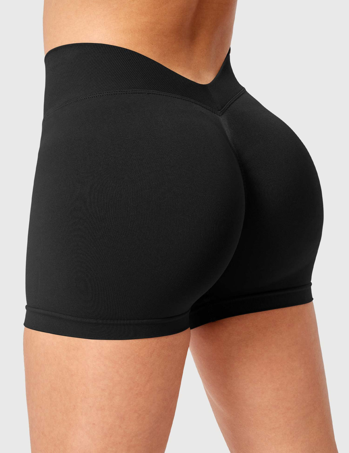 Yeoreo V Cross Liz Seamless Shorts 3.6"