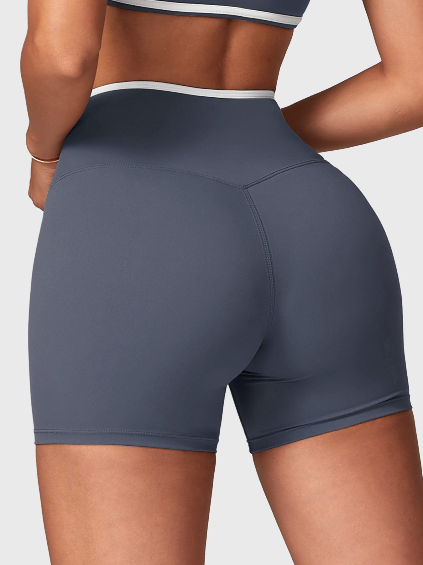 Yeoreo Alberta Contrast Trim Shorts