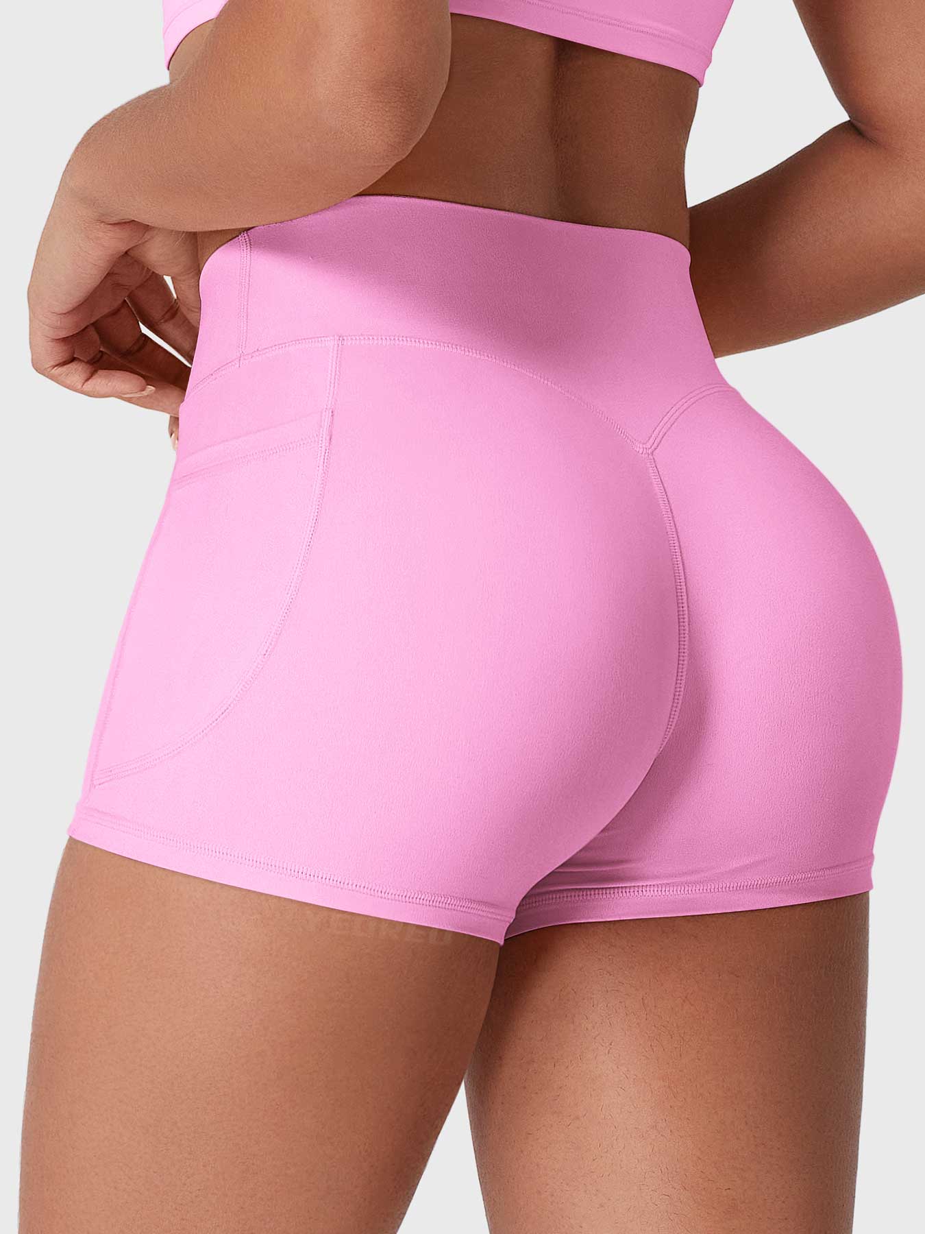 Yeoreo Eloiwen 3.6" Mid Rise Shorts with Pockets