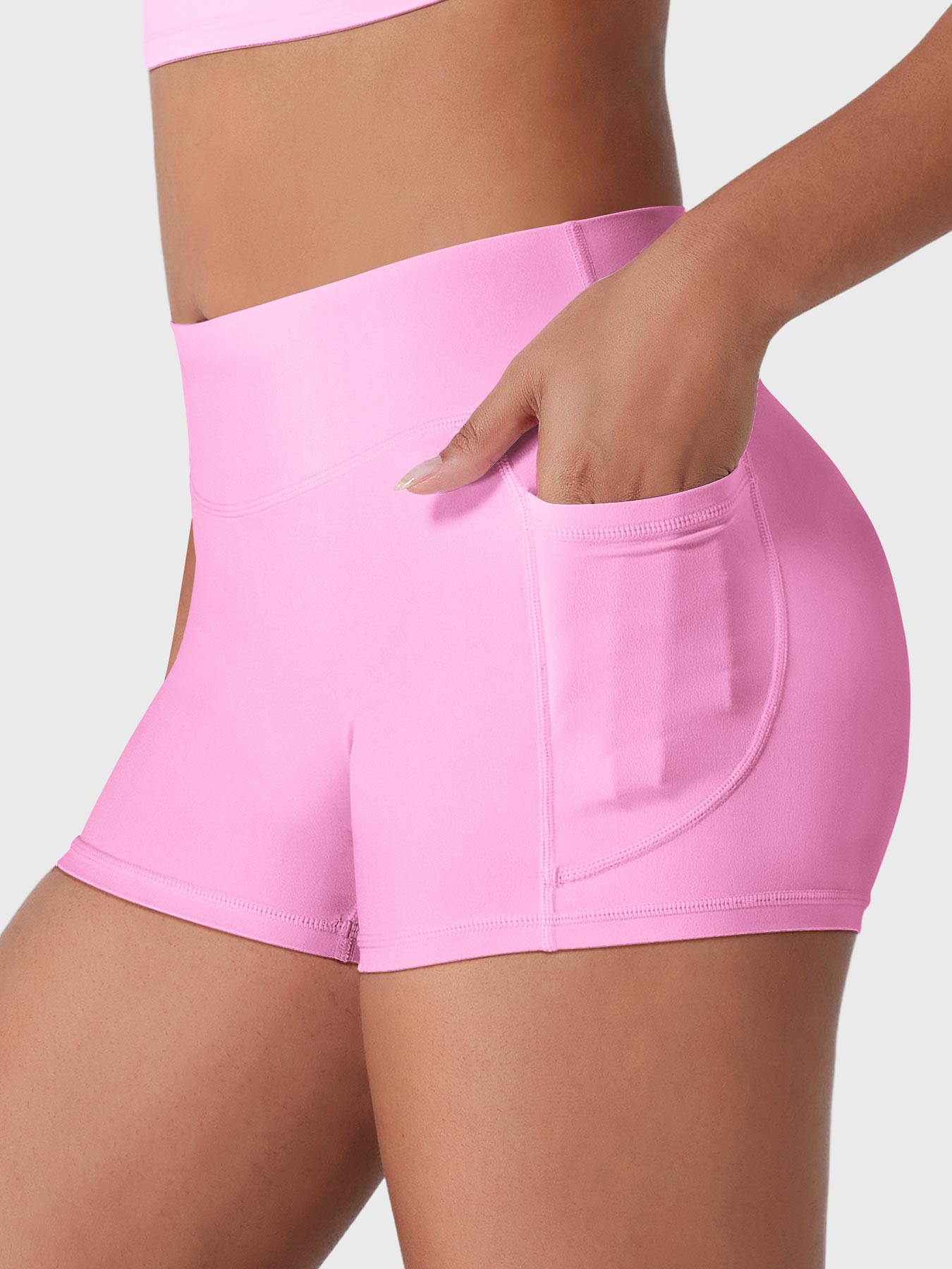Yeoreo Eloiwen 3.6" Mid Rise Shorts with Pockets