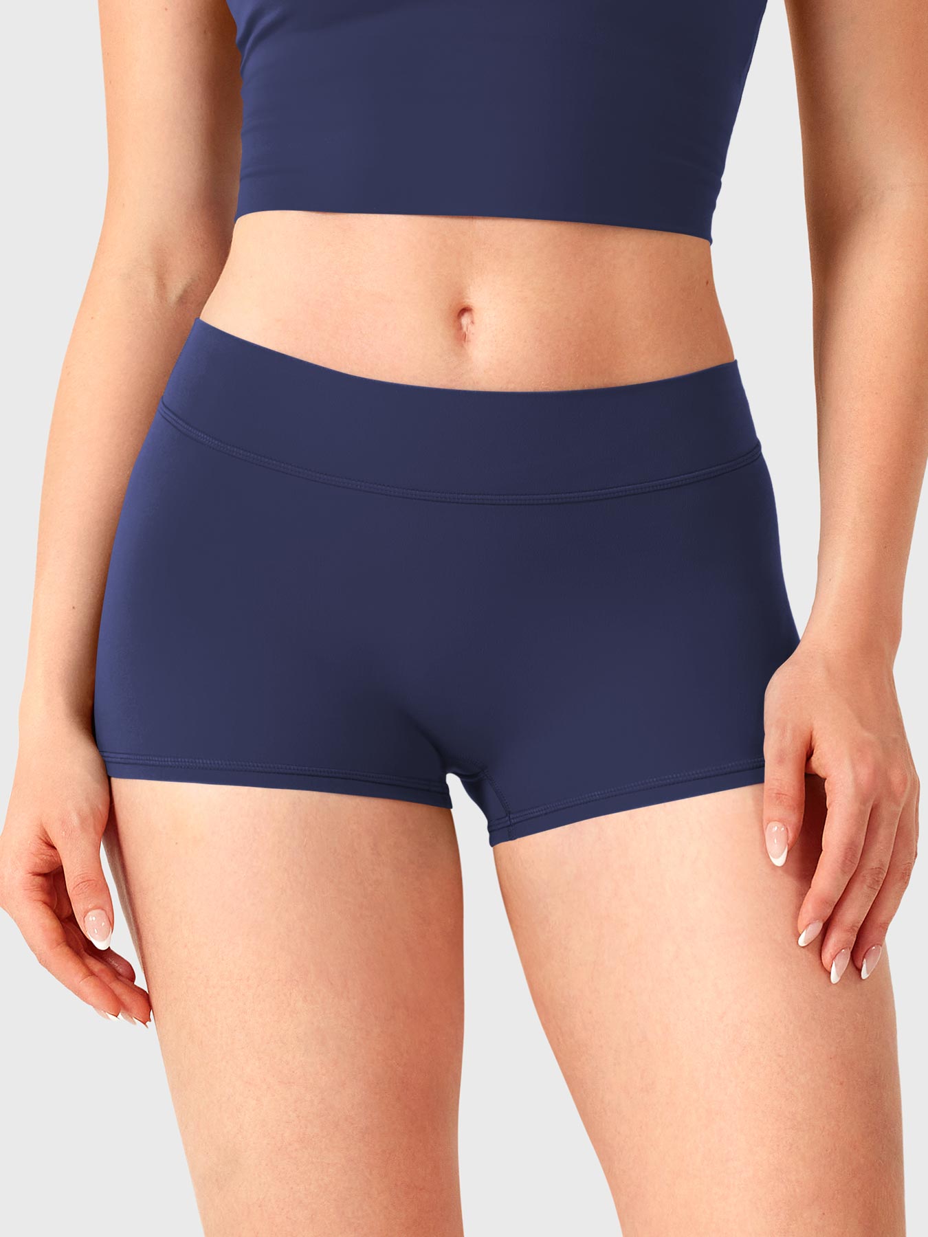 Yeoreo Zahida 2.5" V-Back Shorts