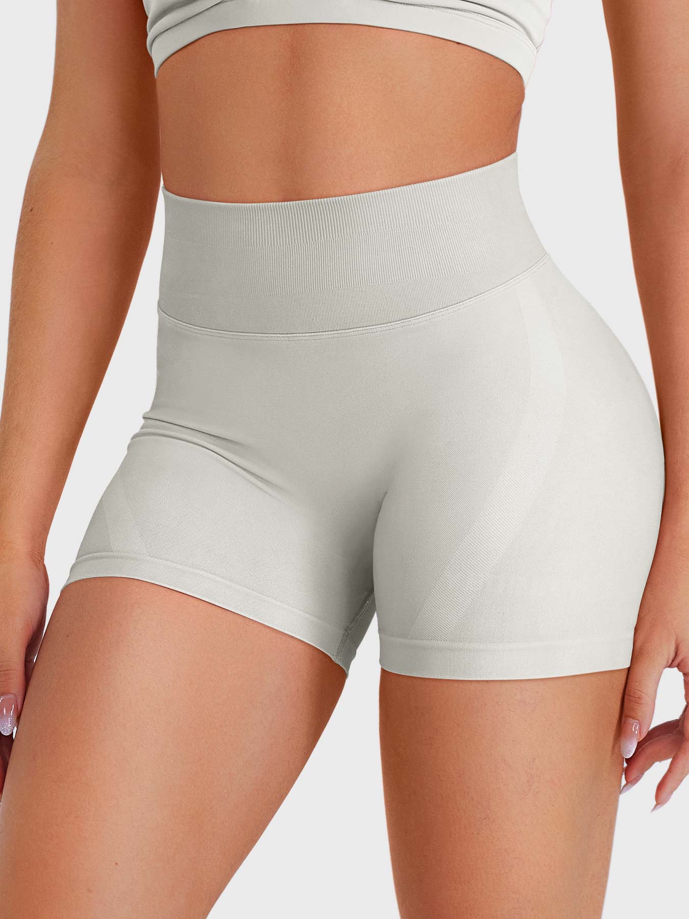 Yeoreo Baderiy 4.5" Seamless Shorts