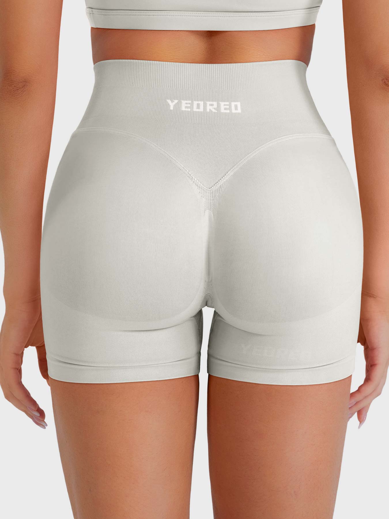 Yeoreo Baderiy 4.5" Seamless Shorts