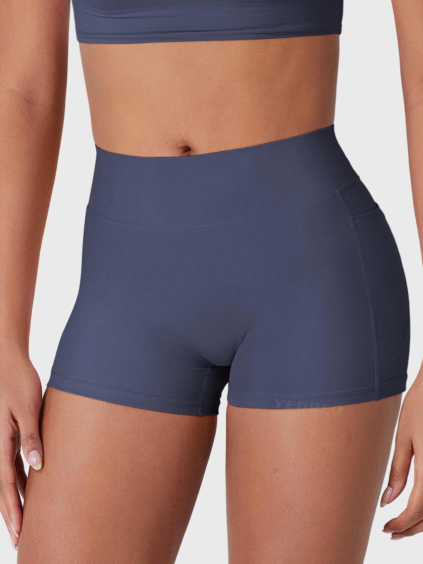 Yeoreo Eloiwen 3.6" Mid Rise Shorts with Pockets