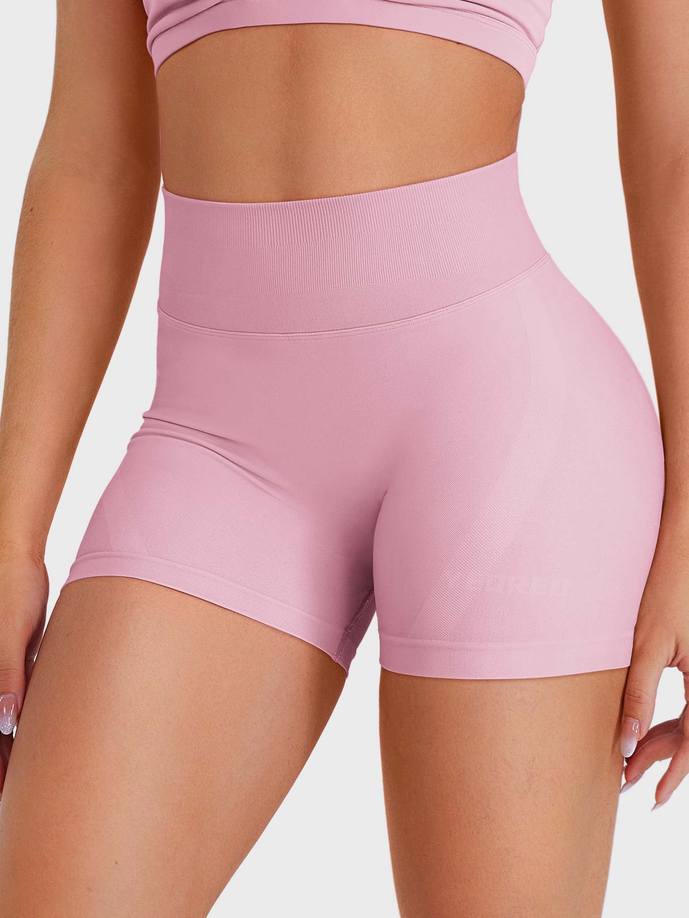 Yeoreo Baderiy 4.5" Seamless Shorts
