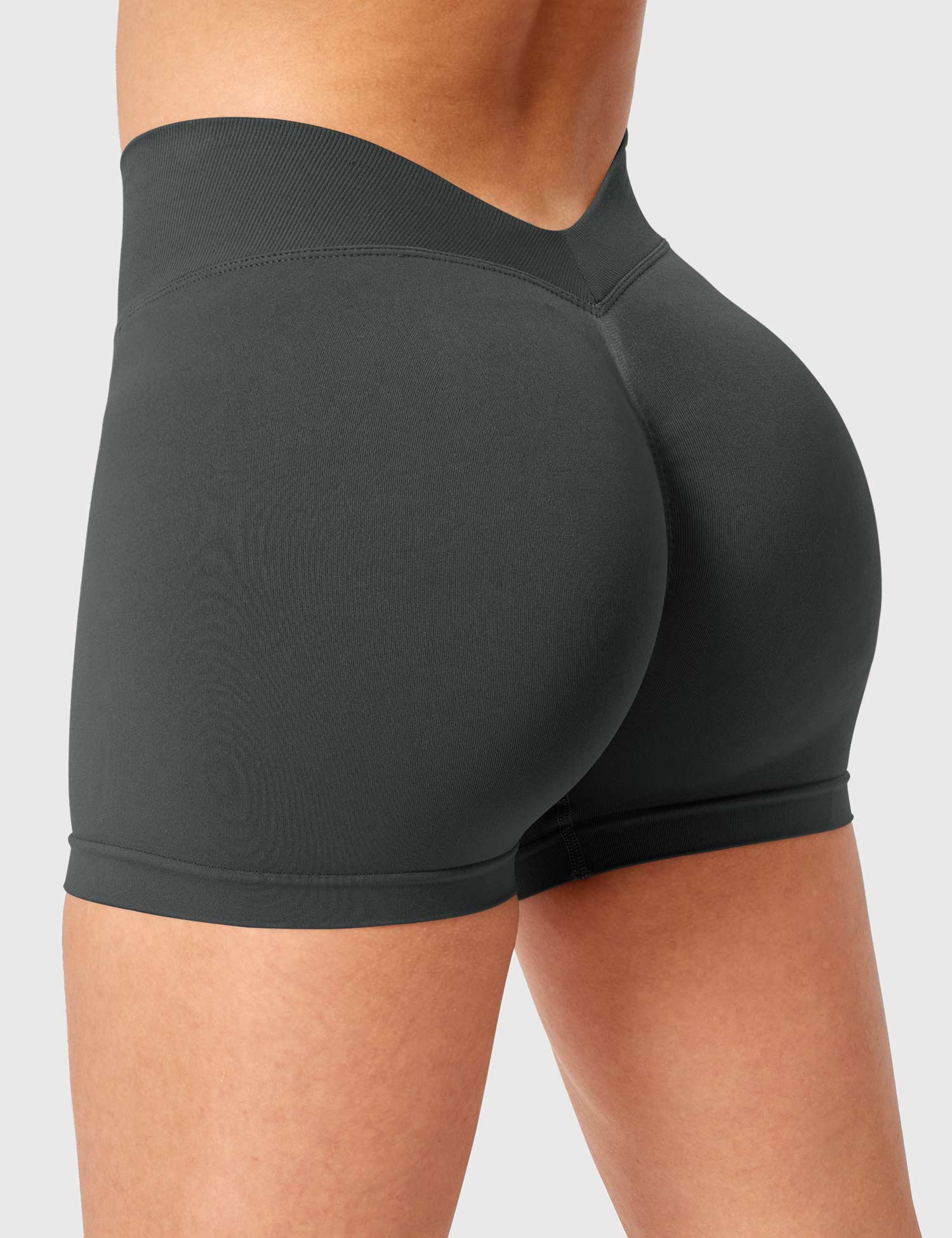 Yeoreo V Cross Liz Seamless Shorts 3.6"