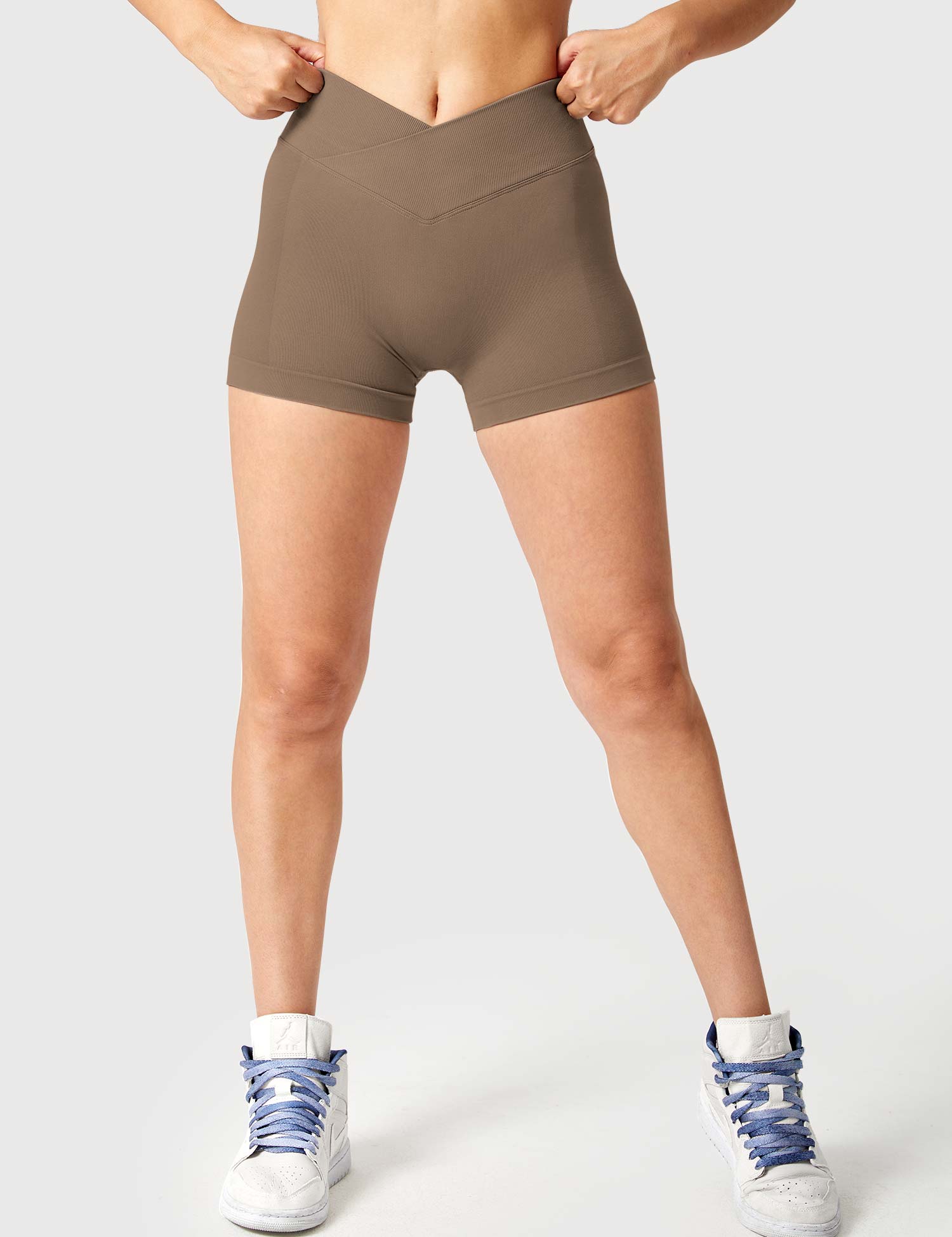 Yeoreo 3.6”Amplify V-Waistband Shorts