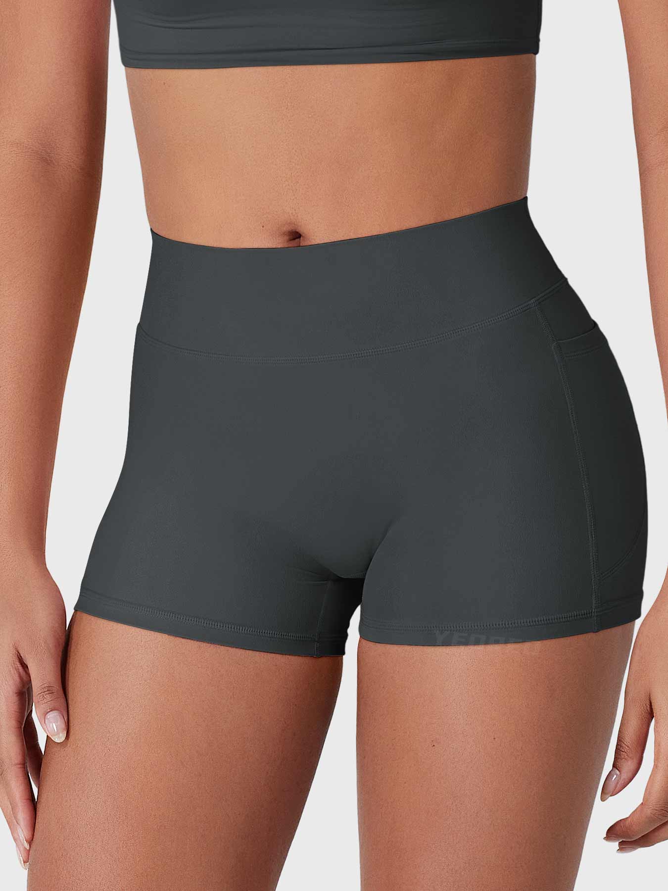 Yeoreo Eloiwen 3.6" Mid Rise Shorts with Pockets
