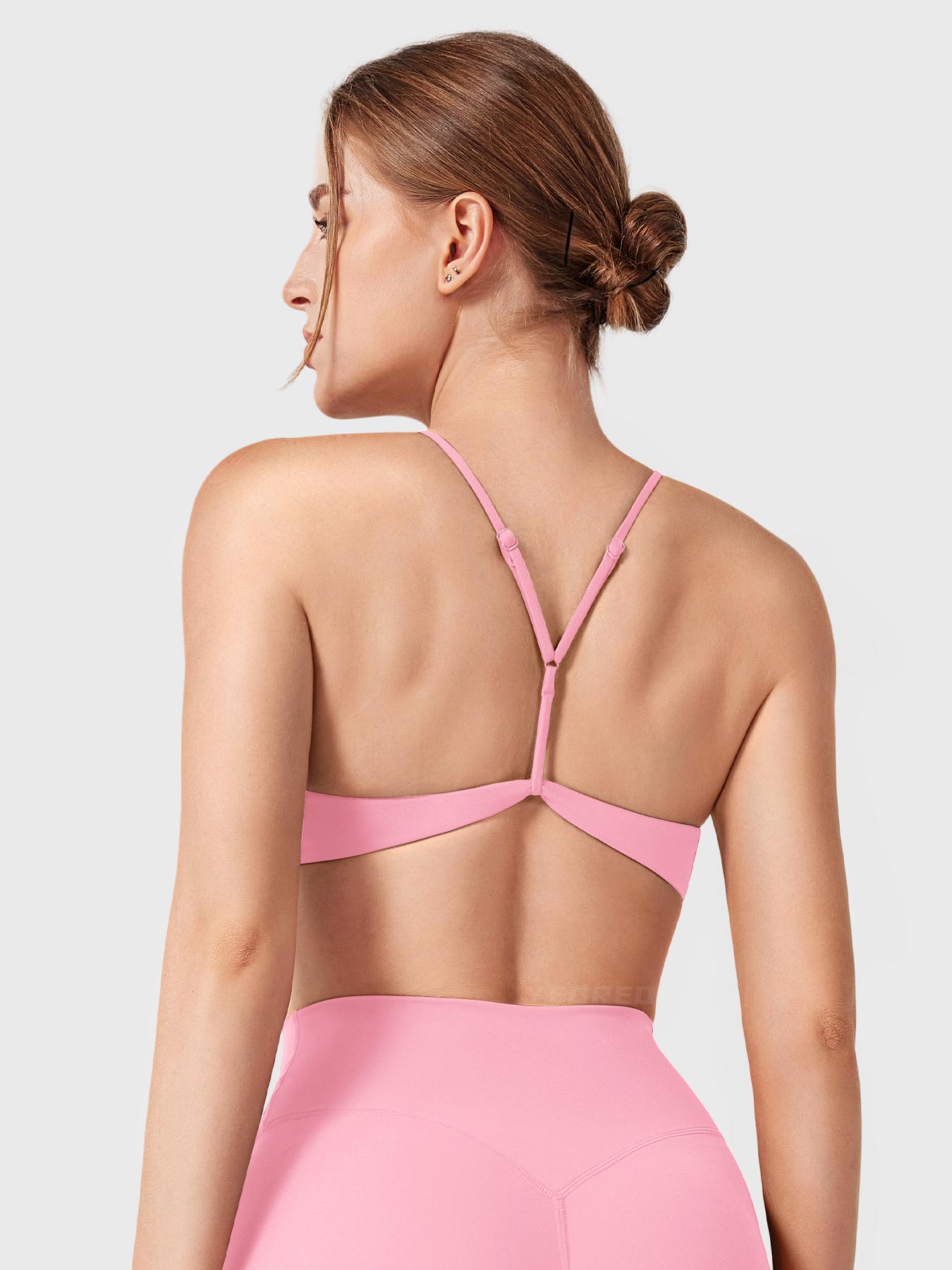Yeoreo Zaahira V-Neck Adjustable Sports Bra