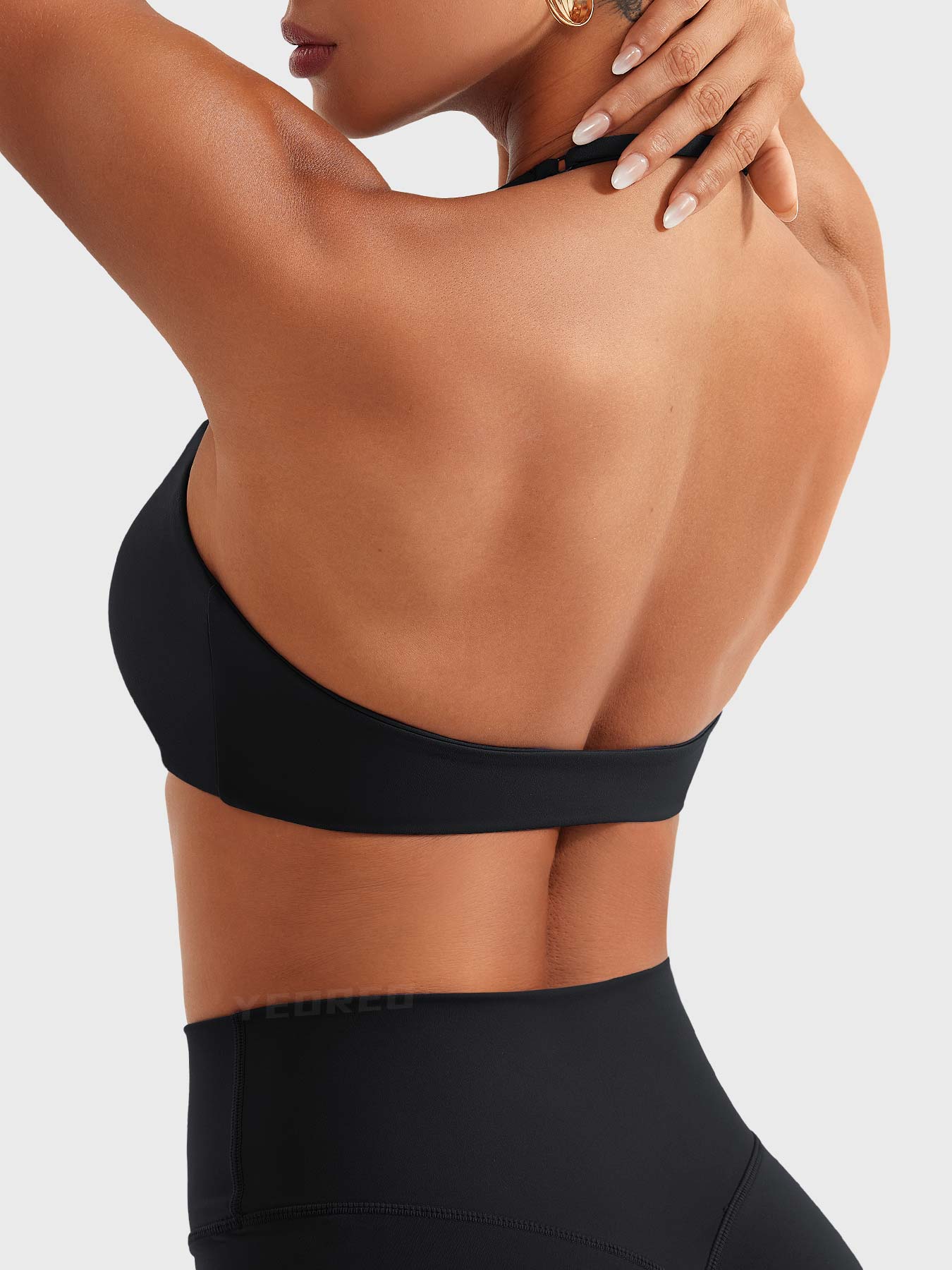 Yeoreo Amiey Halter Sports Bra
