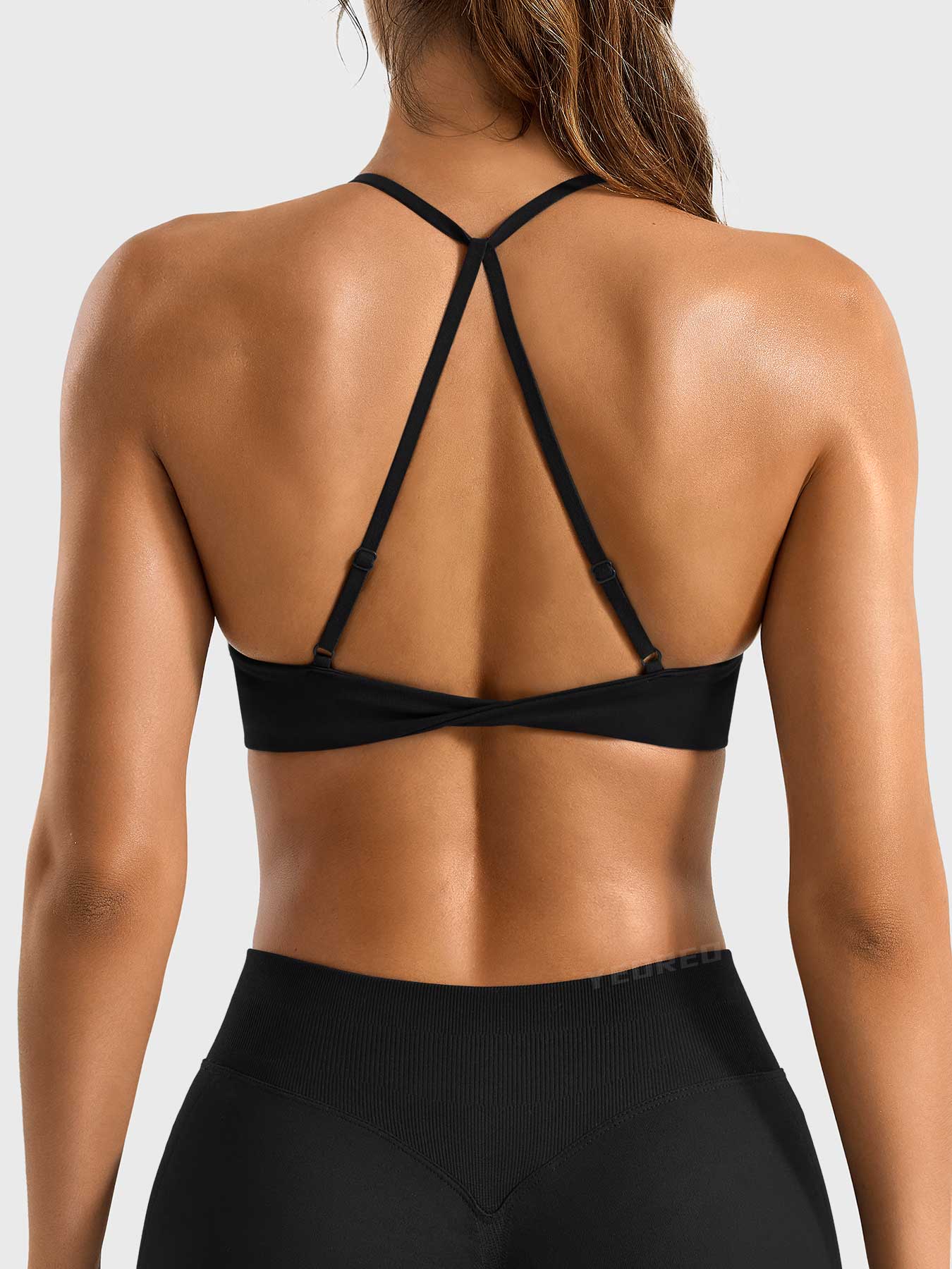 Yeoreo Sacni Twist Back Sports Bra