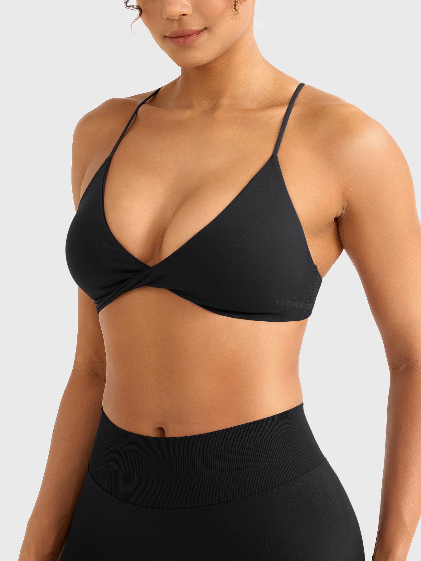 Yeoreo Jocelyna Minimal Strappy Sports Bra