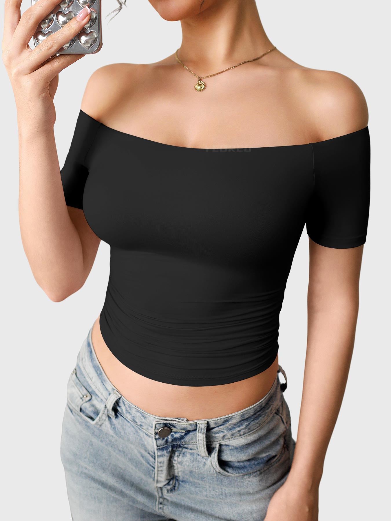 Yeoreo Luzlie Off Shoulder Short Sleeves