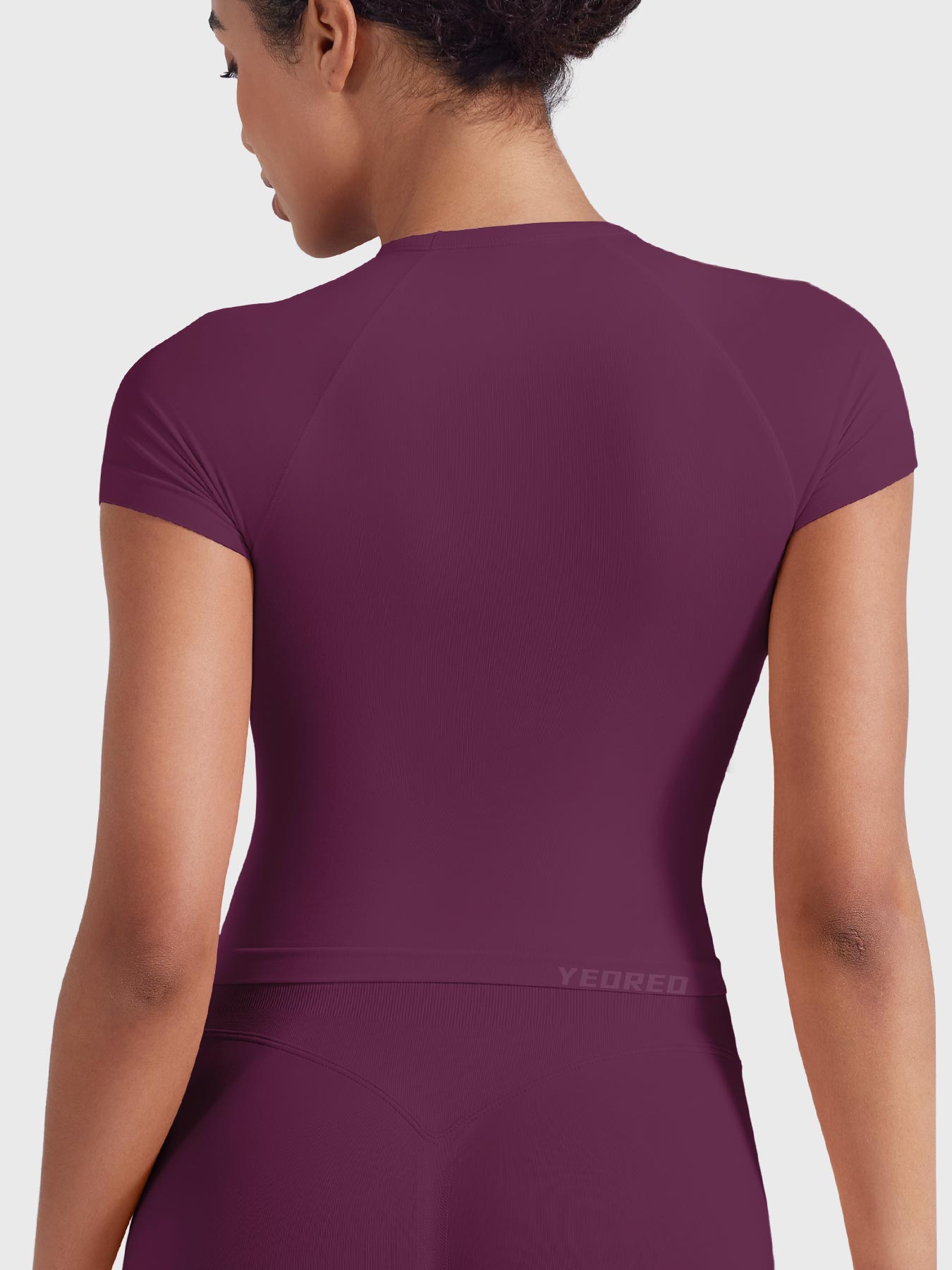 Yeoreo Zosiya Seamless Short Sleeve Top