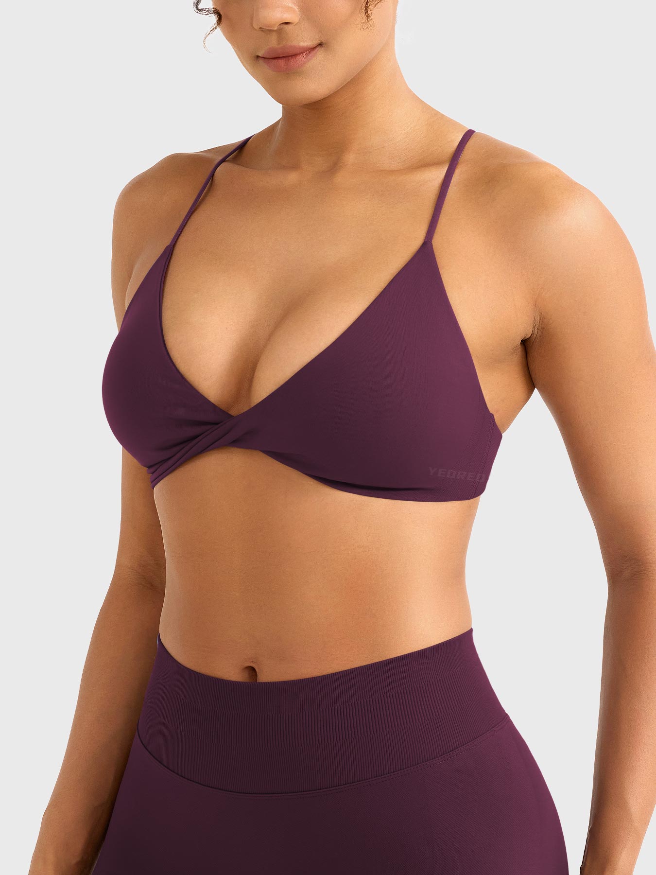 Yeoreo Jocelyna Minimal Strappy Sports Bra