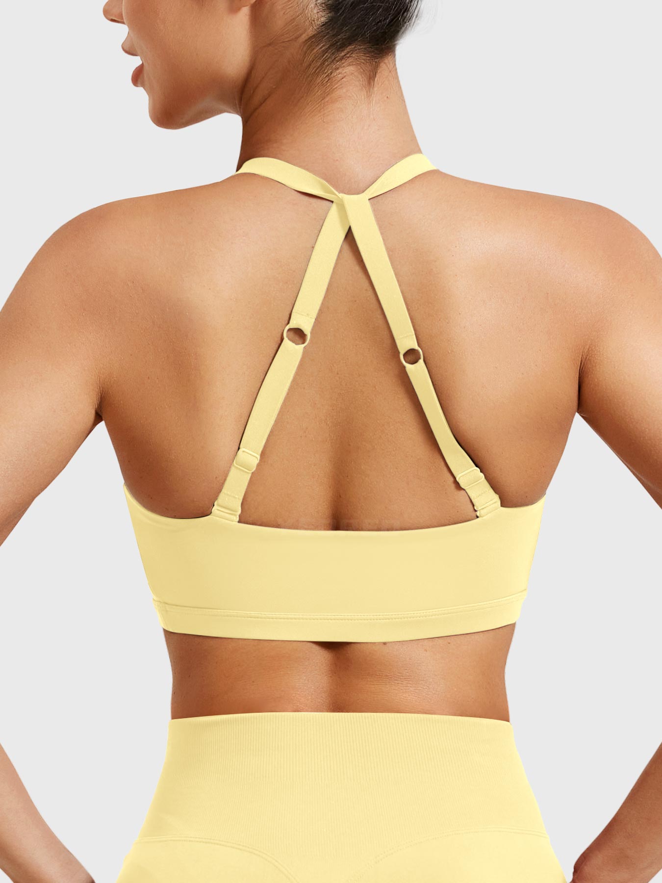 Yeoreo Micaela Twist Front Sports Bra