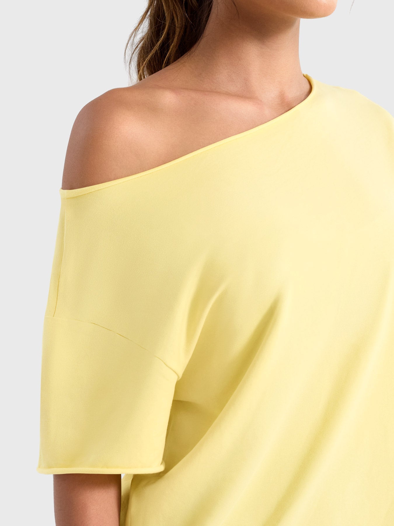 Yeoreo Cicarly Off Shoulder Lounge Top