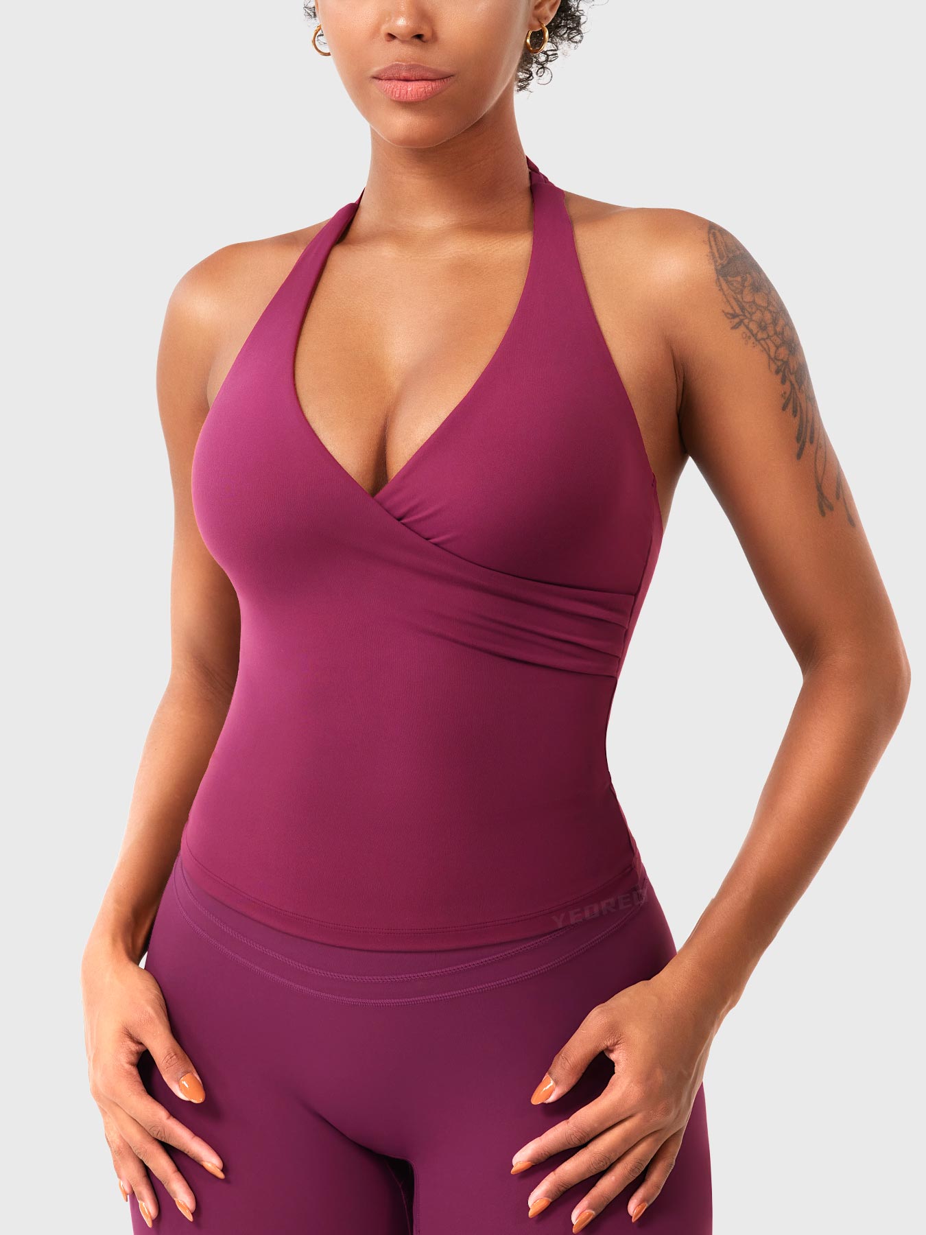 Yeoreo Elevine V Neck Halter Tank