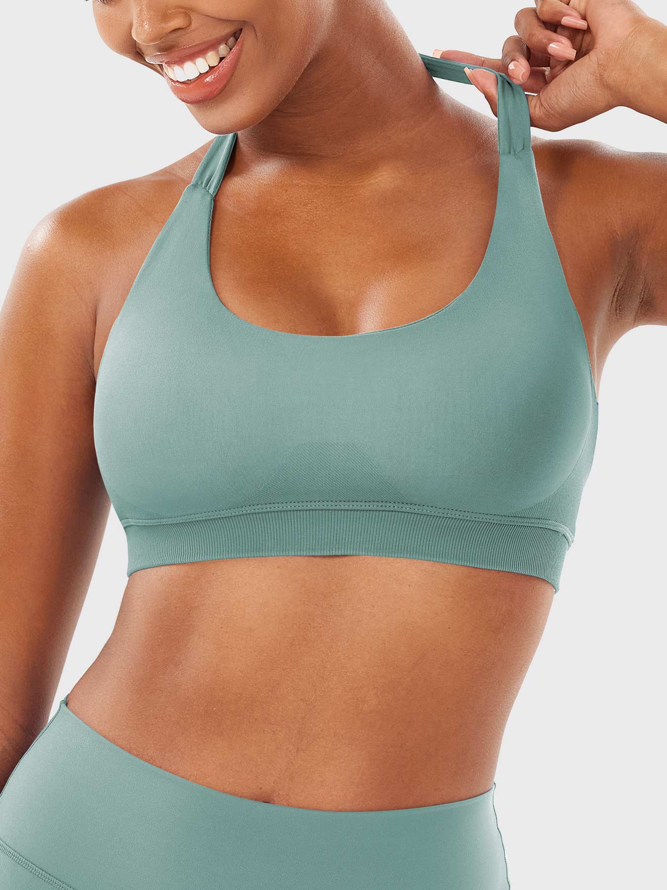 Yeoreo Eleia Halter Sports Bra
