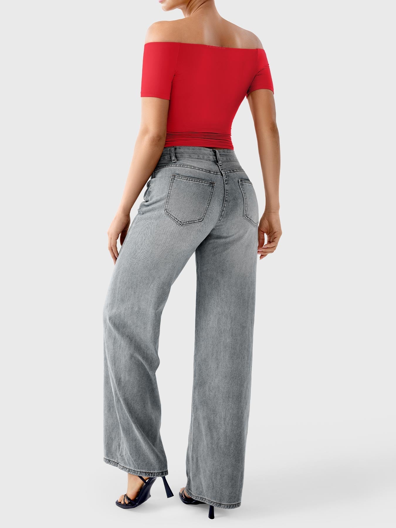 Yeoreo Luzlie Off Shoulder Short Sleeves