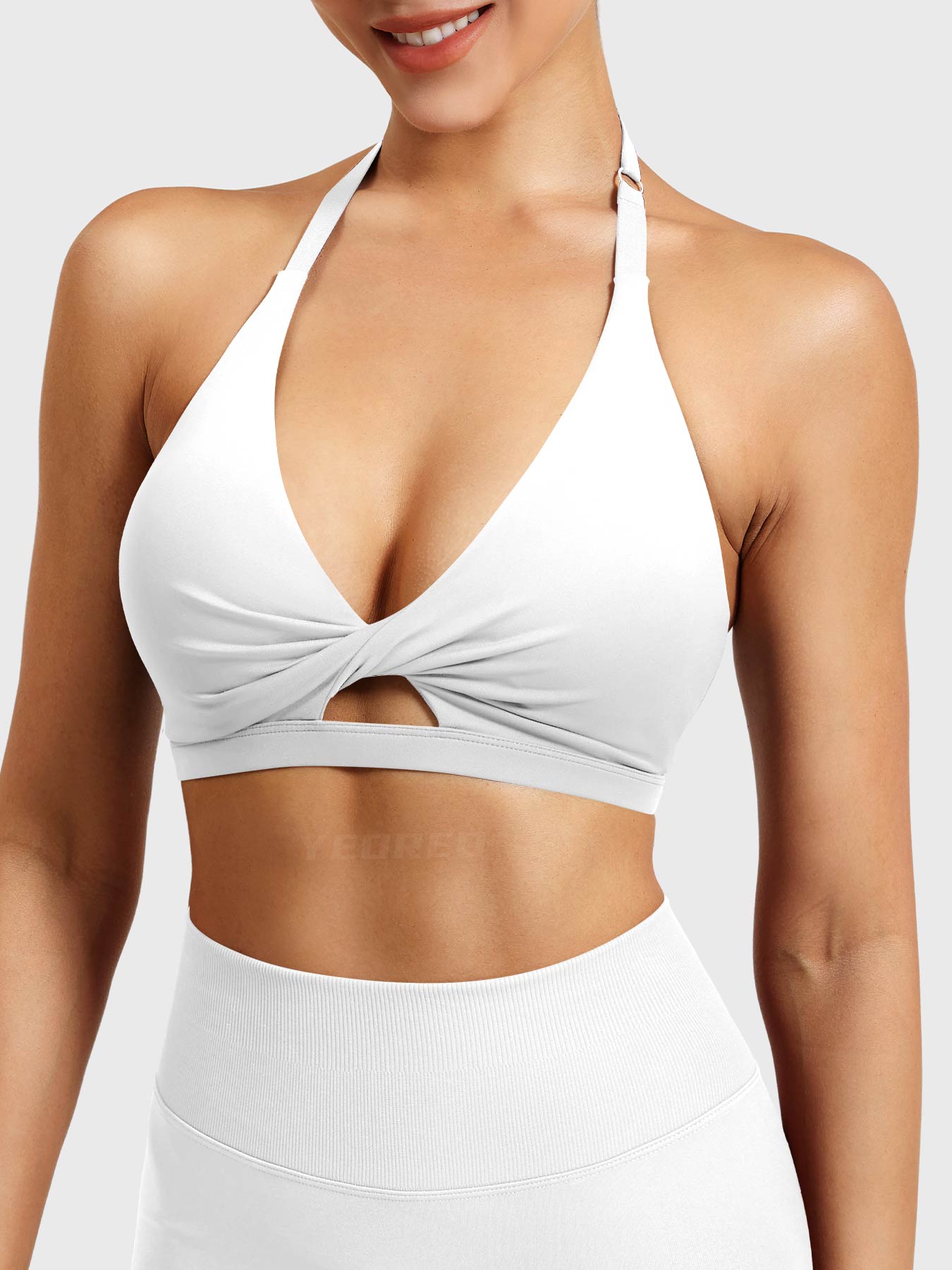 Yeoreo Micaela Twist Front Sports Bra