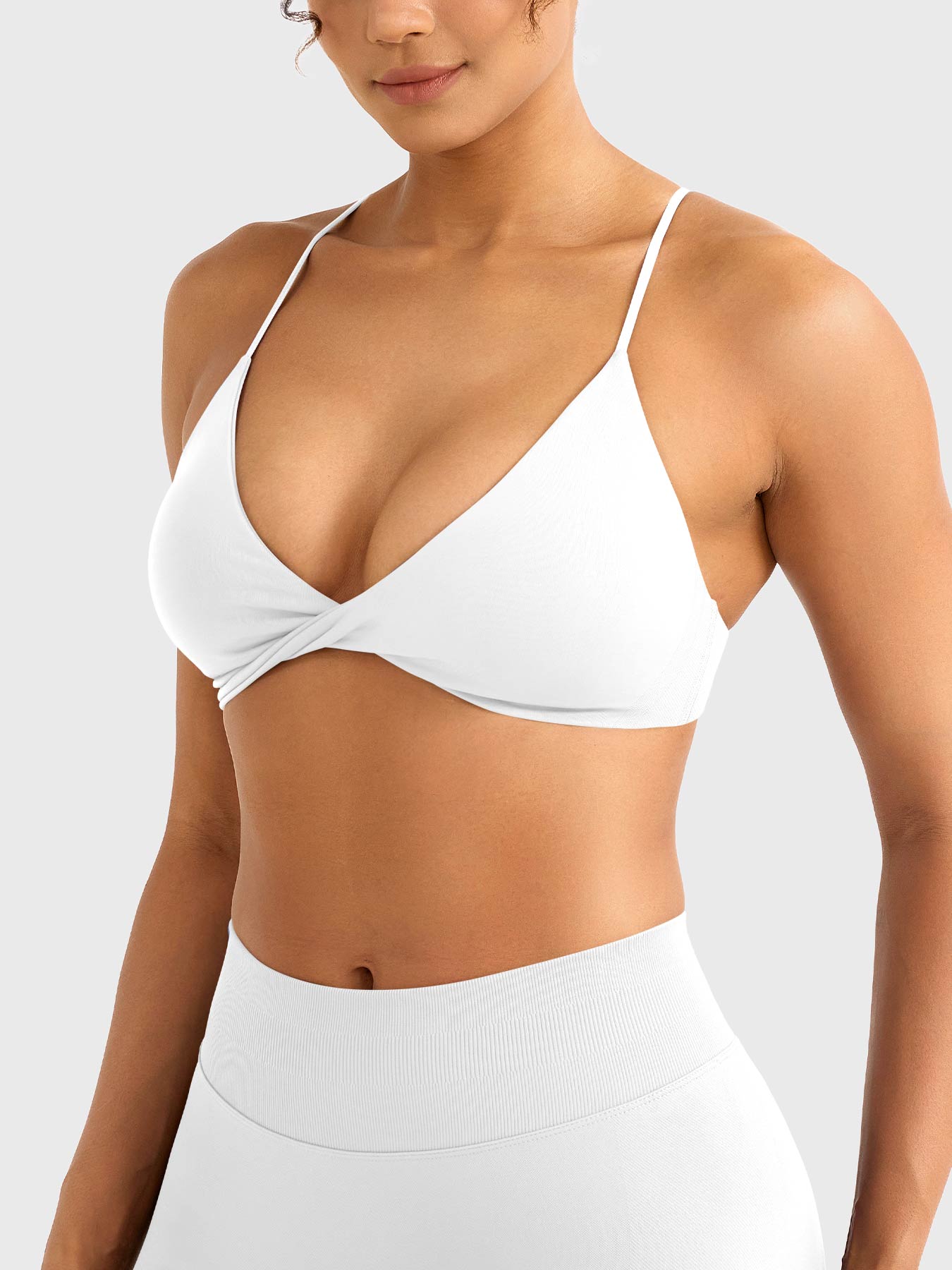 Yeoreo Jocelyna Minimal Strappy Sports Bra