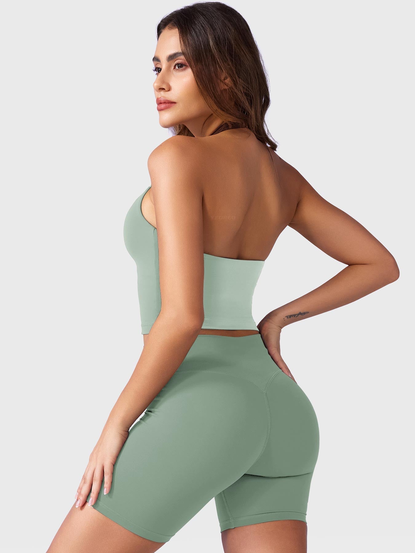 Yeoreo Hazel Halter Tank