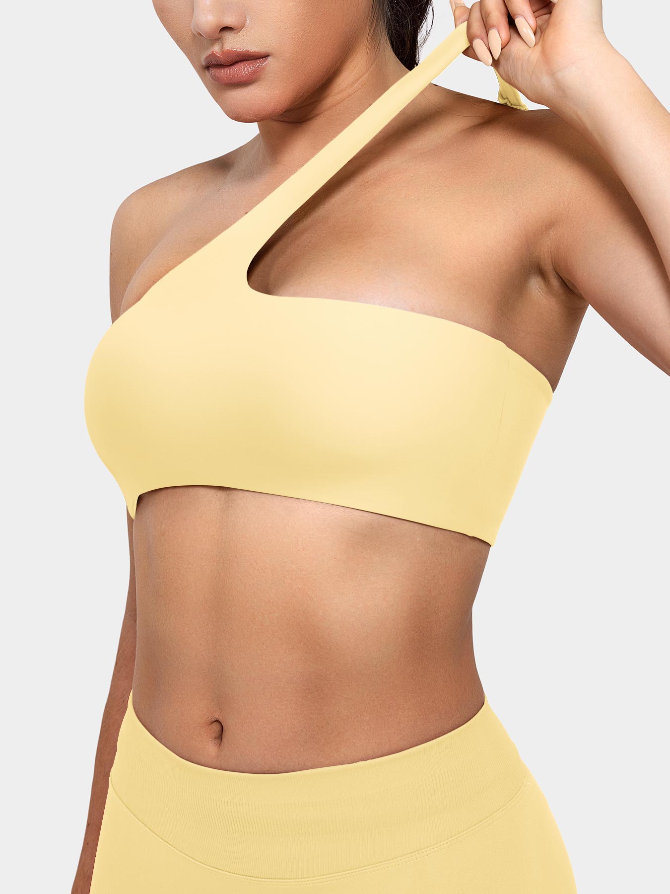 Yeoreo Claranie One Shoulder Sports Bra