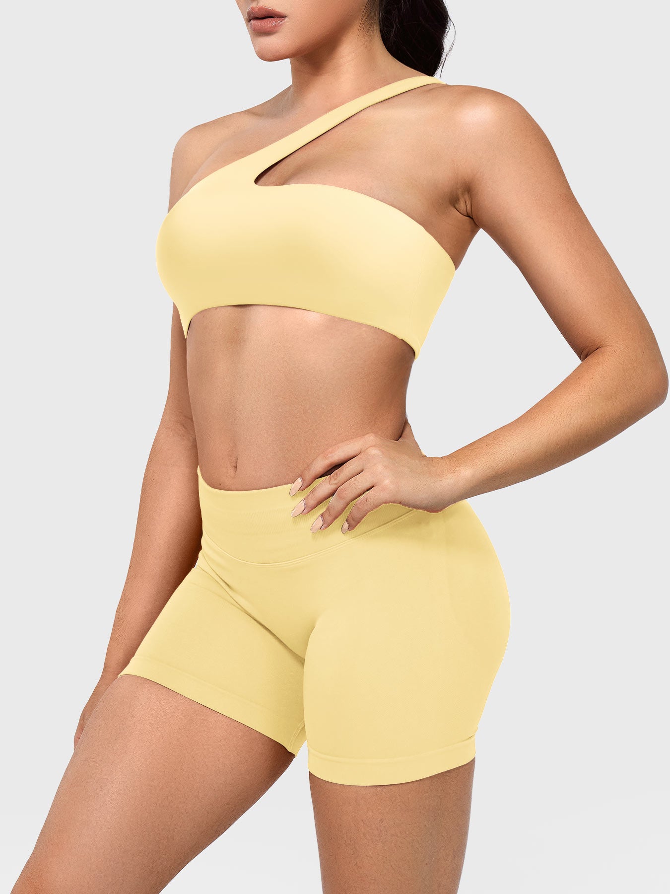 Yeoreo Claranie One Shoulder Sports Bra