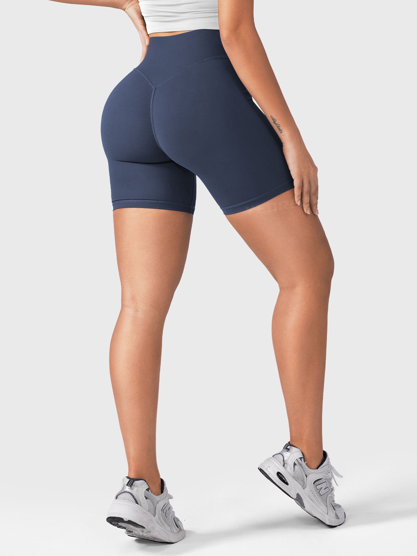 Yeoreo Craze 6" Scrunch Shorts