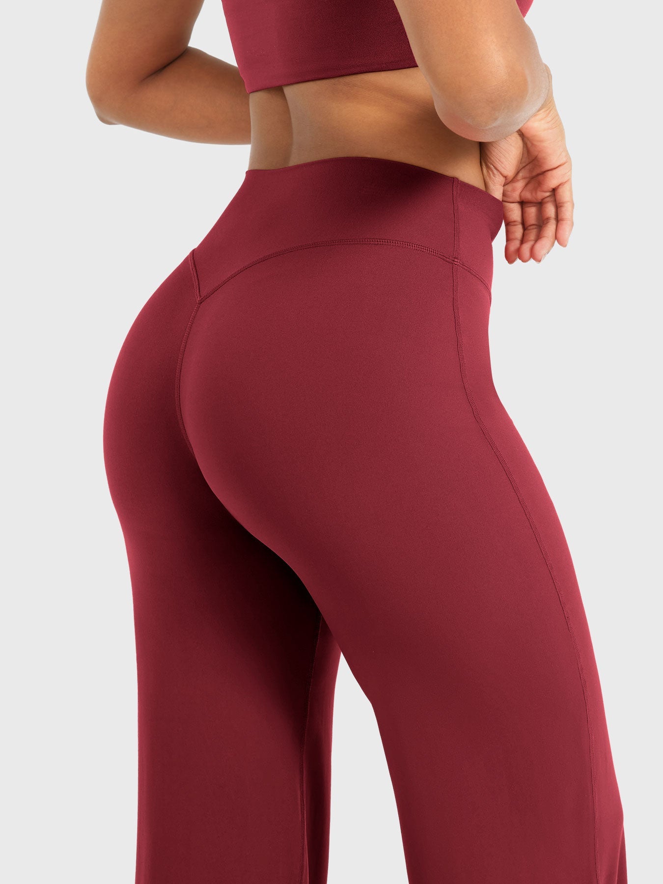 Yeoreo Eddiy 31.5" Straight Leg Leggings